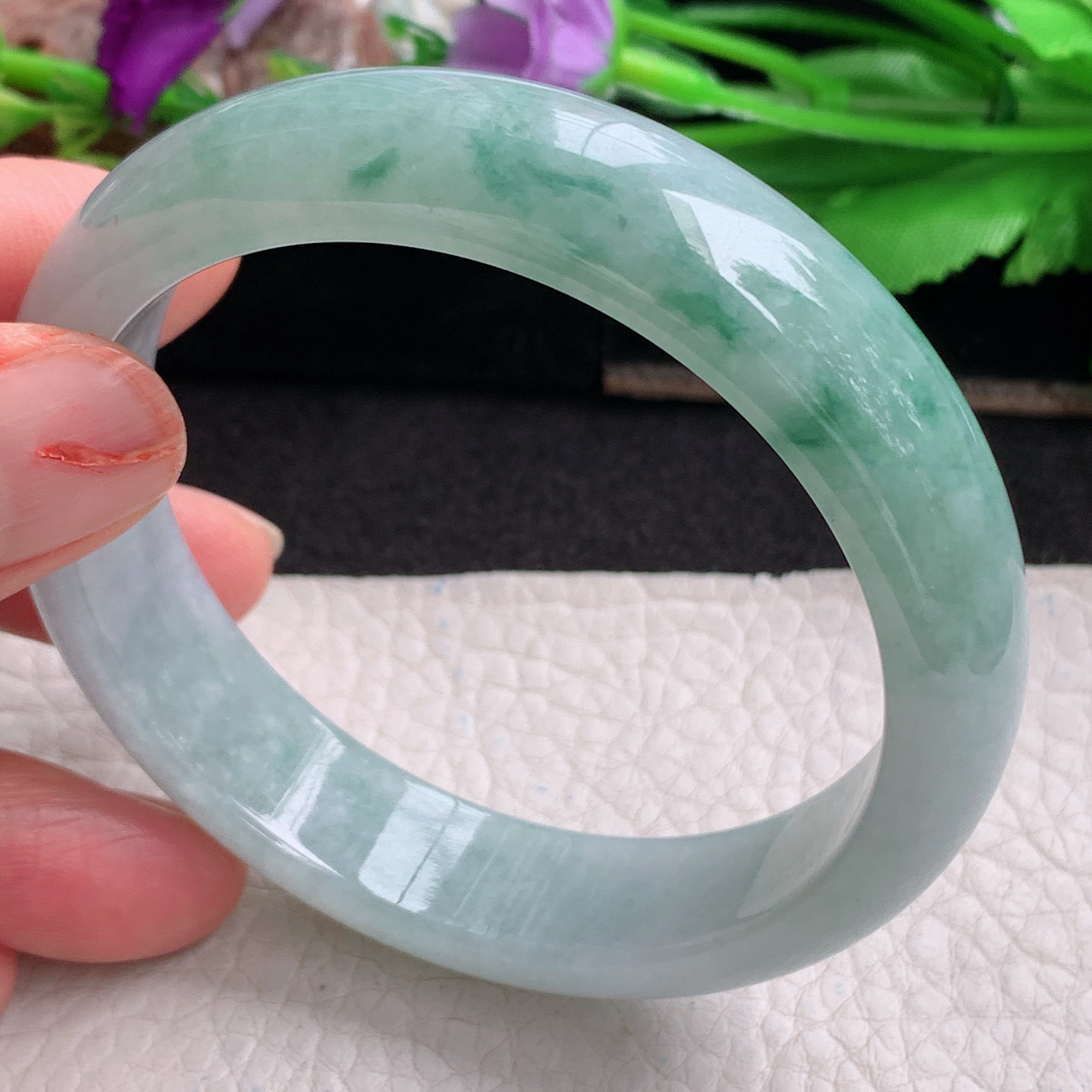 js实拍58*14*7.5平安镯 天然翡翠a货手镯胶感飘花正圈玉镯子