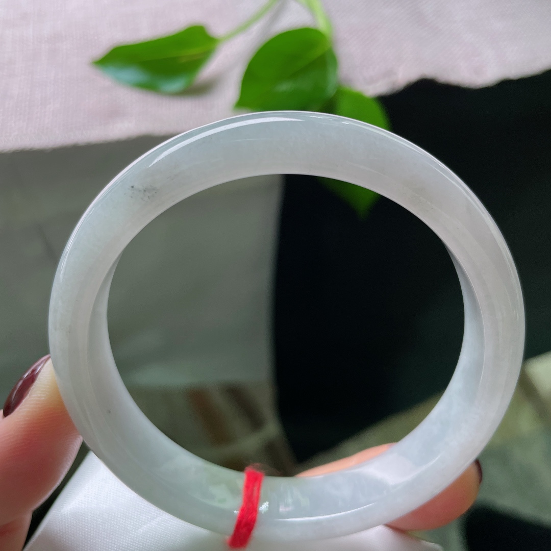 60.2/122/7.6，淡绿底正圈，一抹深色增添几分韵味，大圈口，水头好，乌鸡，ss49273a