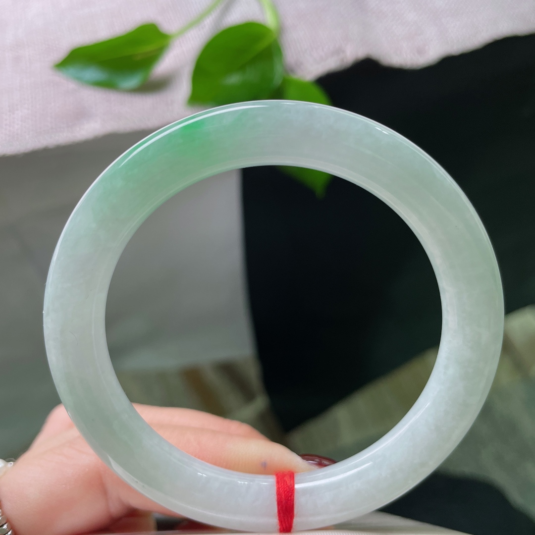 56/9.2飘绿圆条，水润细腻，色彩甜美，秀丽倾心，棉线纹，贵气，ss49903a