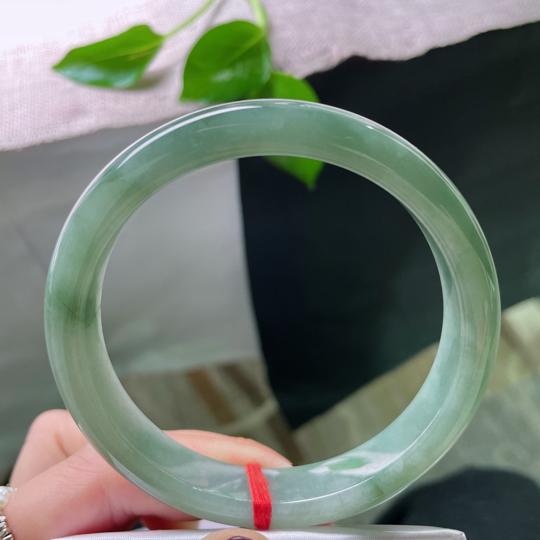 63.2/12.3/8，油绿正圈，大圈口，油润细腻，沉稳又古典，韵味十足，皮纹，ss43358a