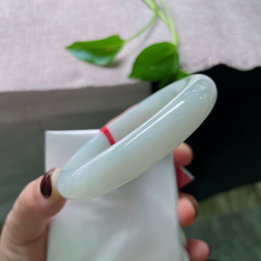 59.6/12.6/8.8，淡绿底正圈，素净，清风徐来，水波不兴。皮纹，ss49695a