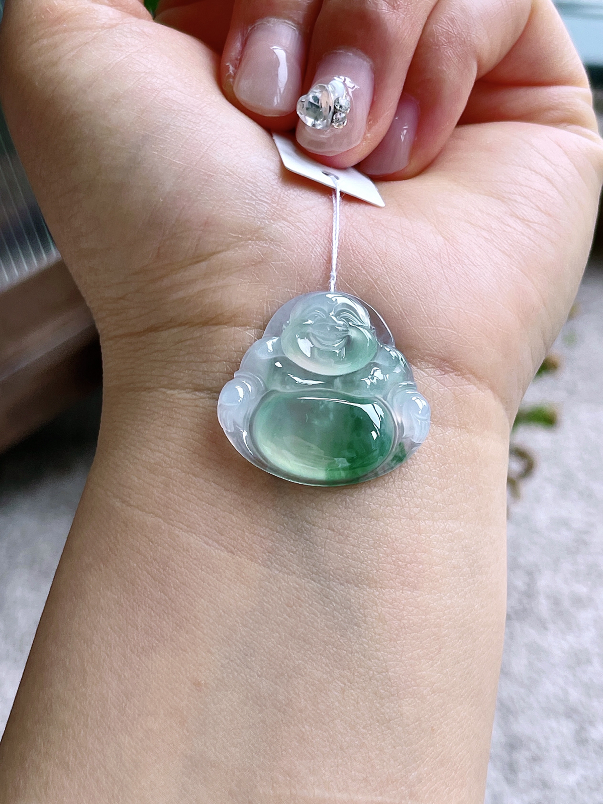 【裸石】冰飘花佛公吊坠
【说明】缅料 性价比高  
【尺寸】26.5-28.3-5.3