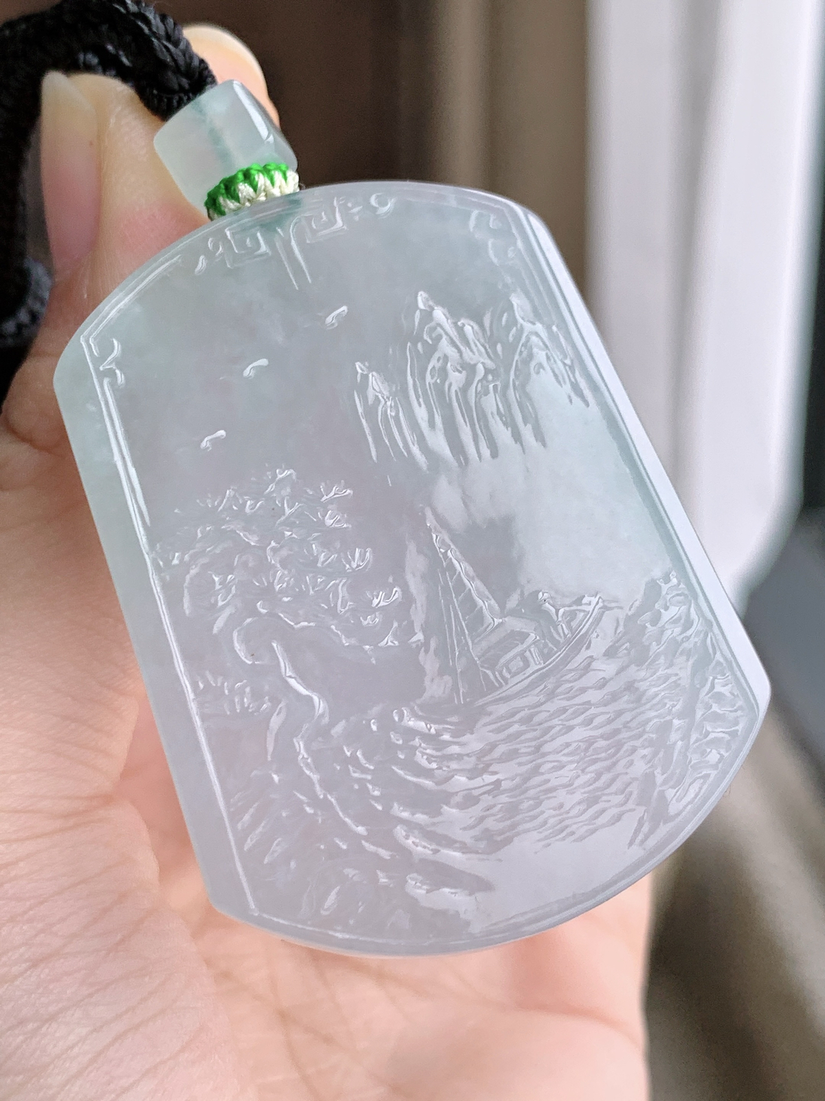 【裸石】高冰山水牌大山水牌吊坠
【说明】缅料 性价比高  
【尺寸】49.6-37.5-5.4