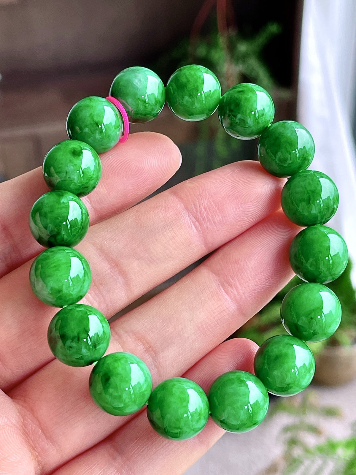 【珠子】冰阳绿手串圆珠珠子手串
【说明】缅料 性价比高  
【尺寸】12mm