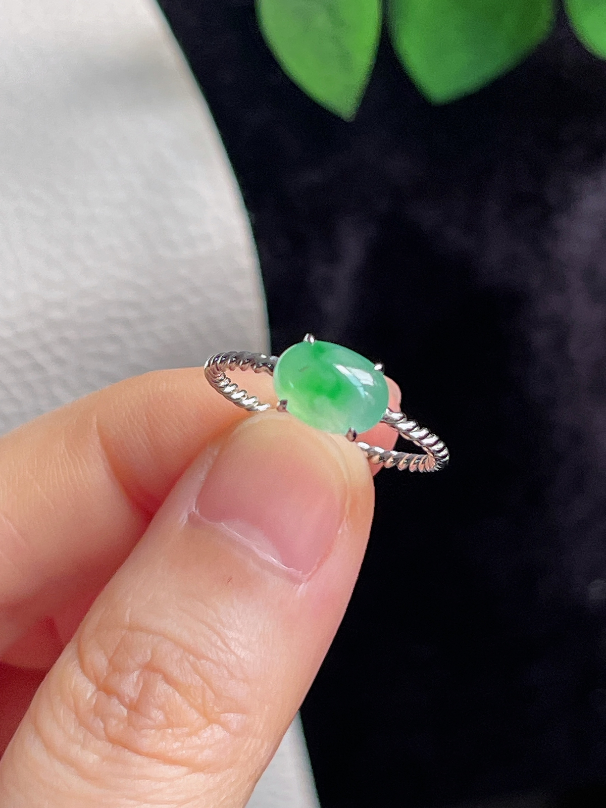 18k金翡翠冰糯种飘花戒指