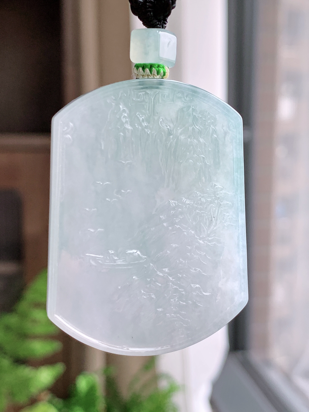 【裸石】高冰山水牌大山水牌吊坠
【说明】缅料 性价比高  
【尺寸】49.6-37.5-5.4