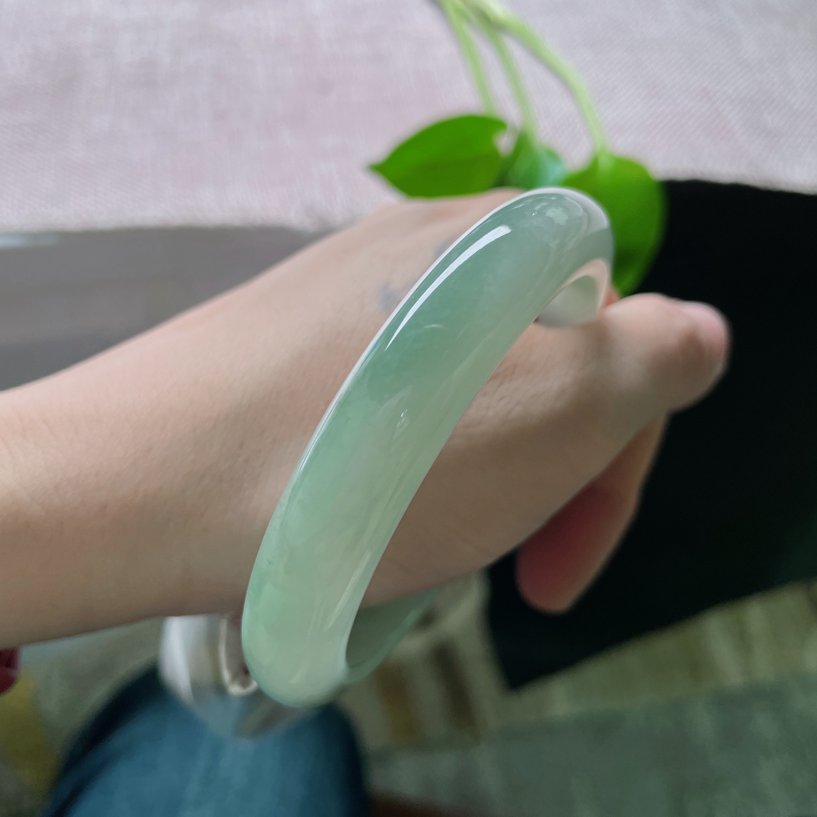 60/12.1/8.8绿油正圈，水润细腻，沉稳贵气..