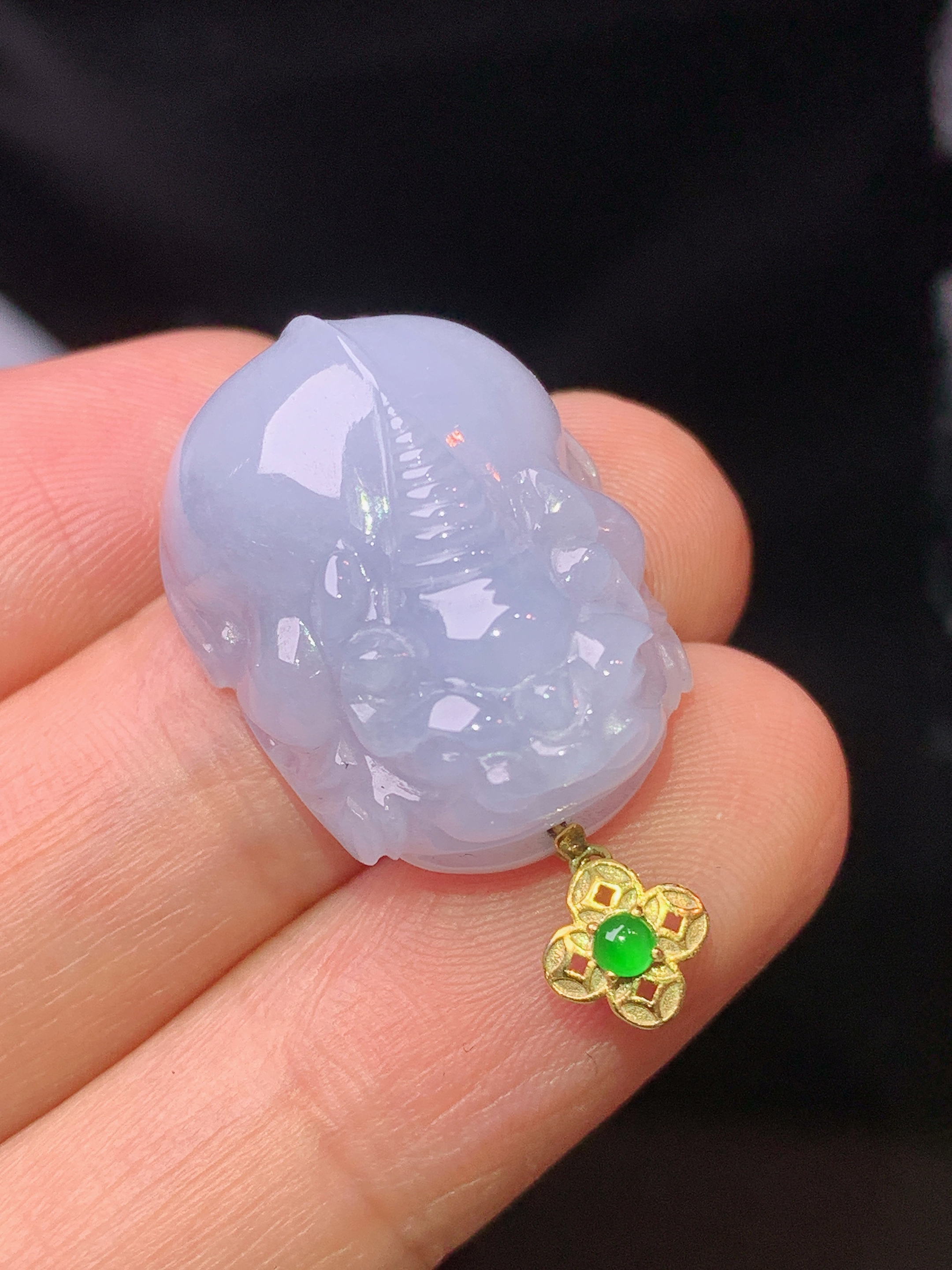 18k金镶嵌紫罗兰貔貅吊坠 玉质细腻 色泽艳丽清新 水润亮眼 整体尺寸29.3*16.8*9.8e1