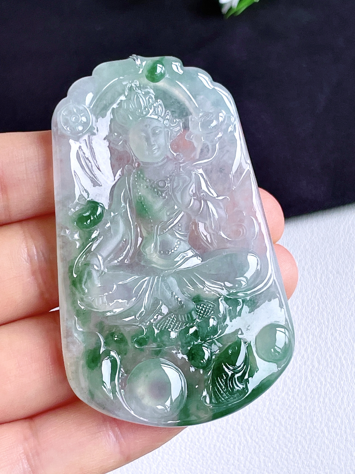 【裸石】冰飘花大势至菩萨持莲观音牌吊坠
【说明】缅料 性价比高  
【尺寸】71.7-44.4-6.3