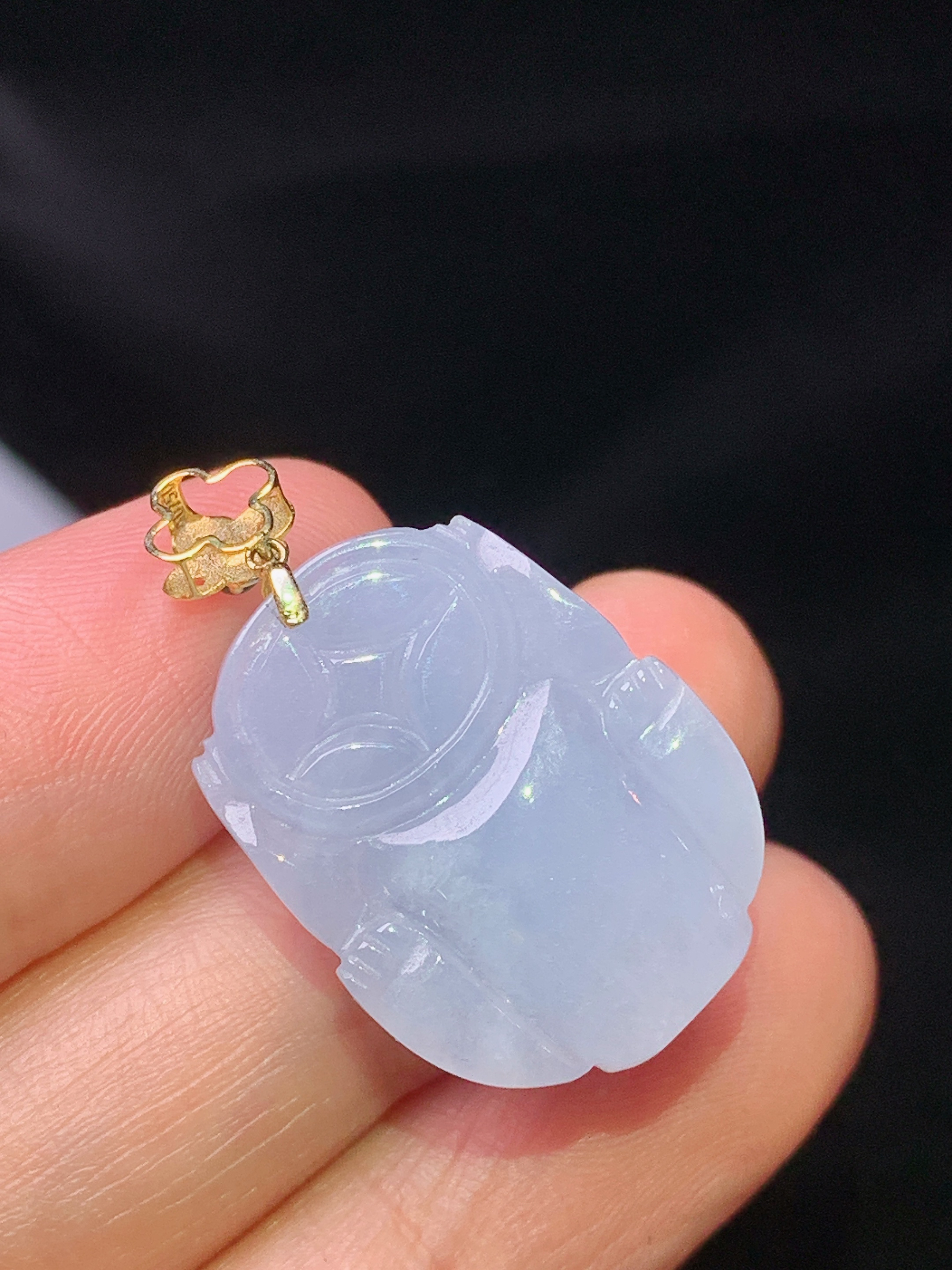 18k金镶嵌紫罗兰貔貅吊坠 玉质细腻 色泽艳丽清新 水润亮眼 整体尺寸29.3*16.8*9.8e1