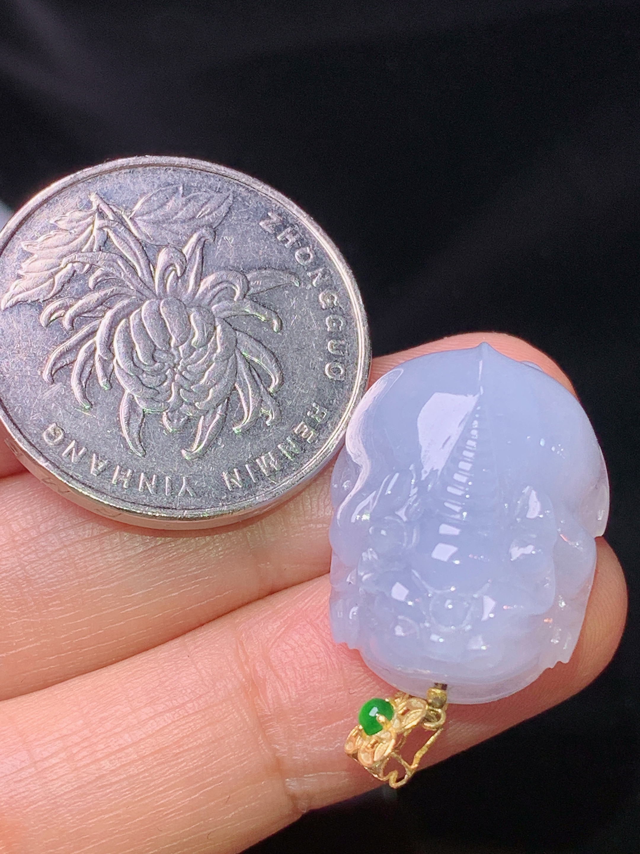 18k金镶嵌紫罗兰貔貅吊坠 玉质细腻 色泽艳丽清新 水润亮眼 整体尺寸29.3*16.8*9.8e1