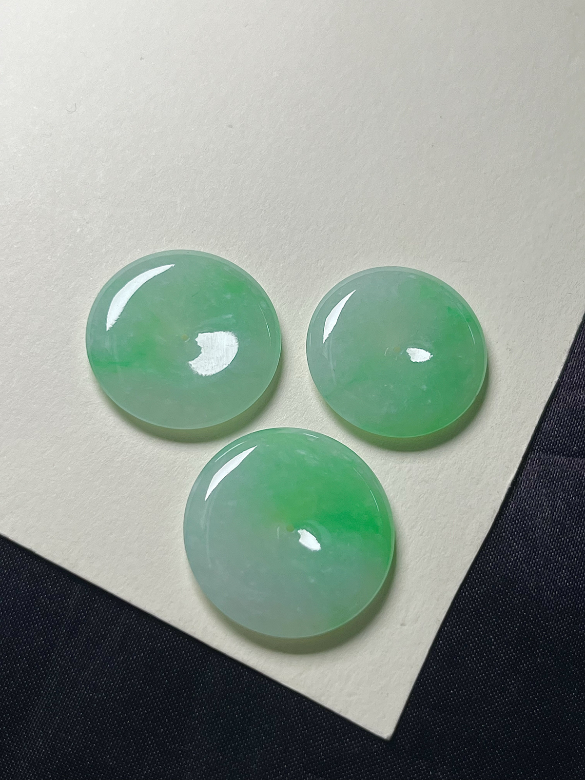 【平安扣一手】种老细腻，色阳浓郁起胶尺寸：24.6*4.1，23.5*3.9，22.6*4,