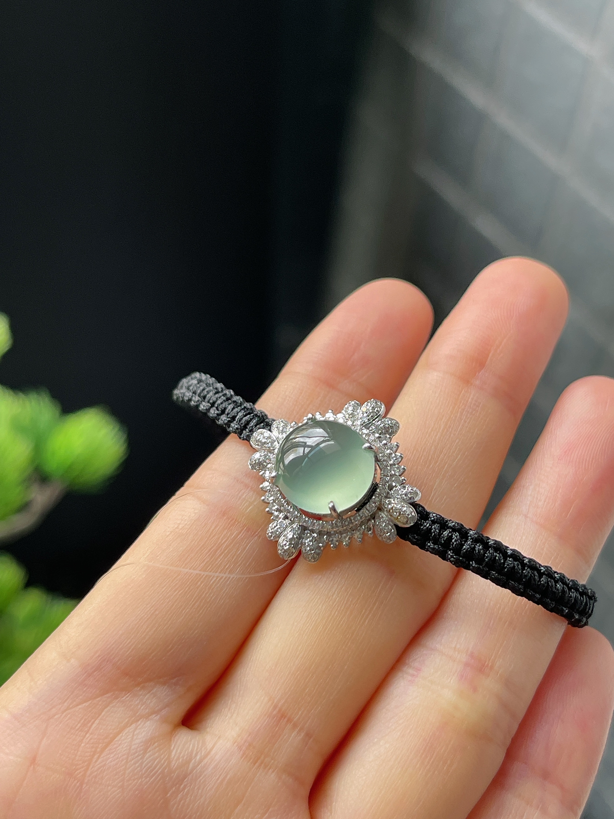 18k金翡翠冰糯浅绿色手绳