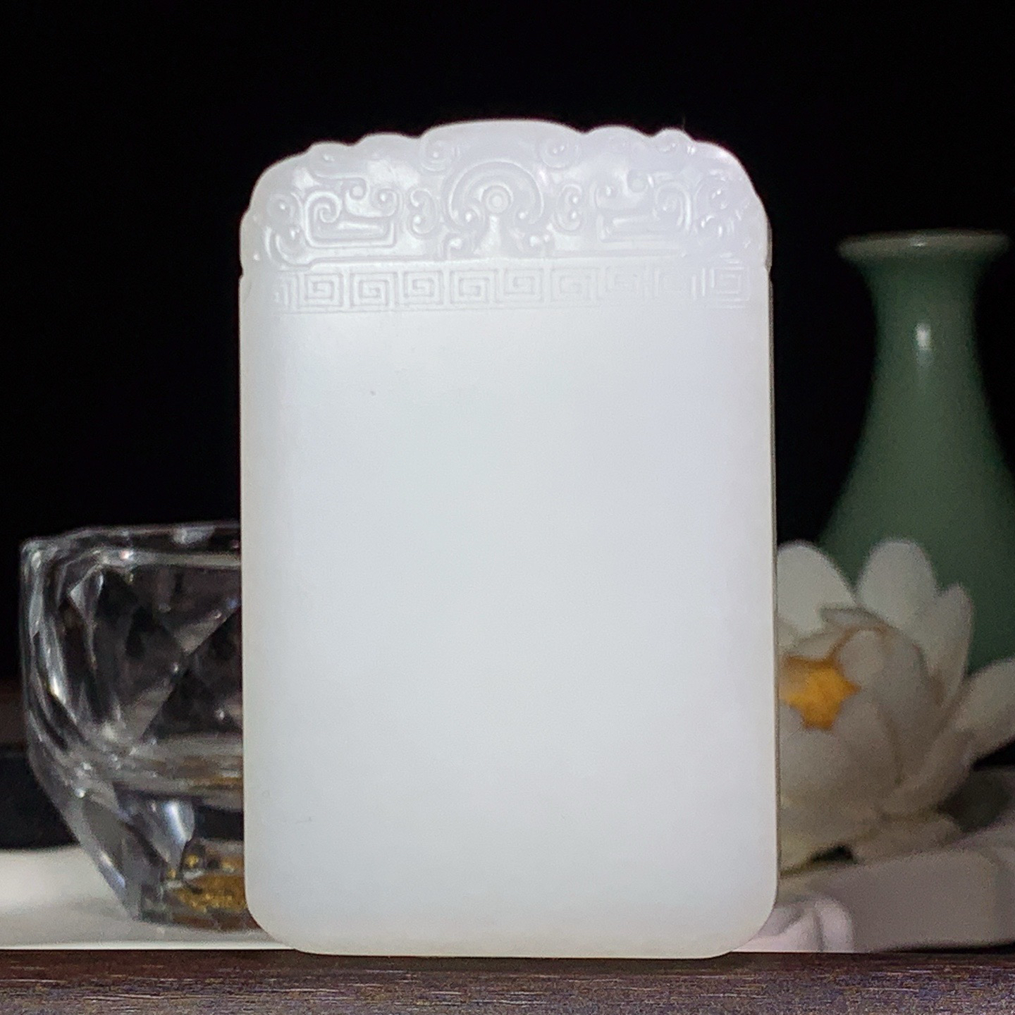 和田玉白玉羊脂白平安无事牌挂件 尺寸66/42/17重125克 玉质细腻油润 底色纯净 脂粉好，品质好。lt260402