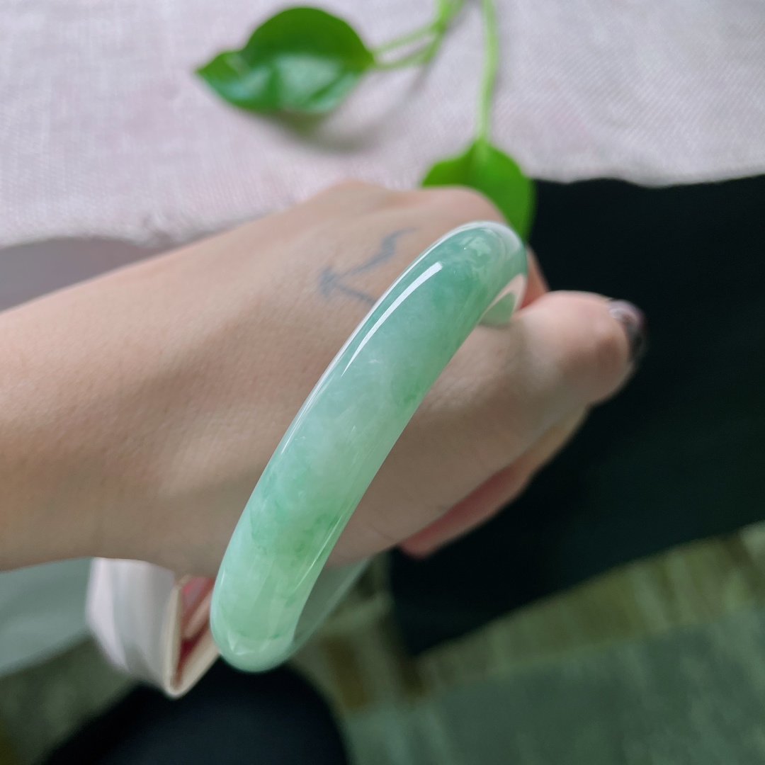 55/10.5/7.7飘花正圈，水润，清雅苑苑，温婉秀丽，窄条，皮纹，ss49388a