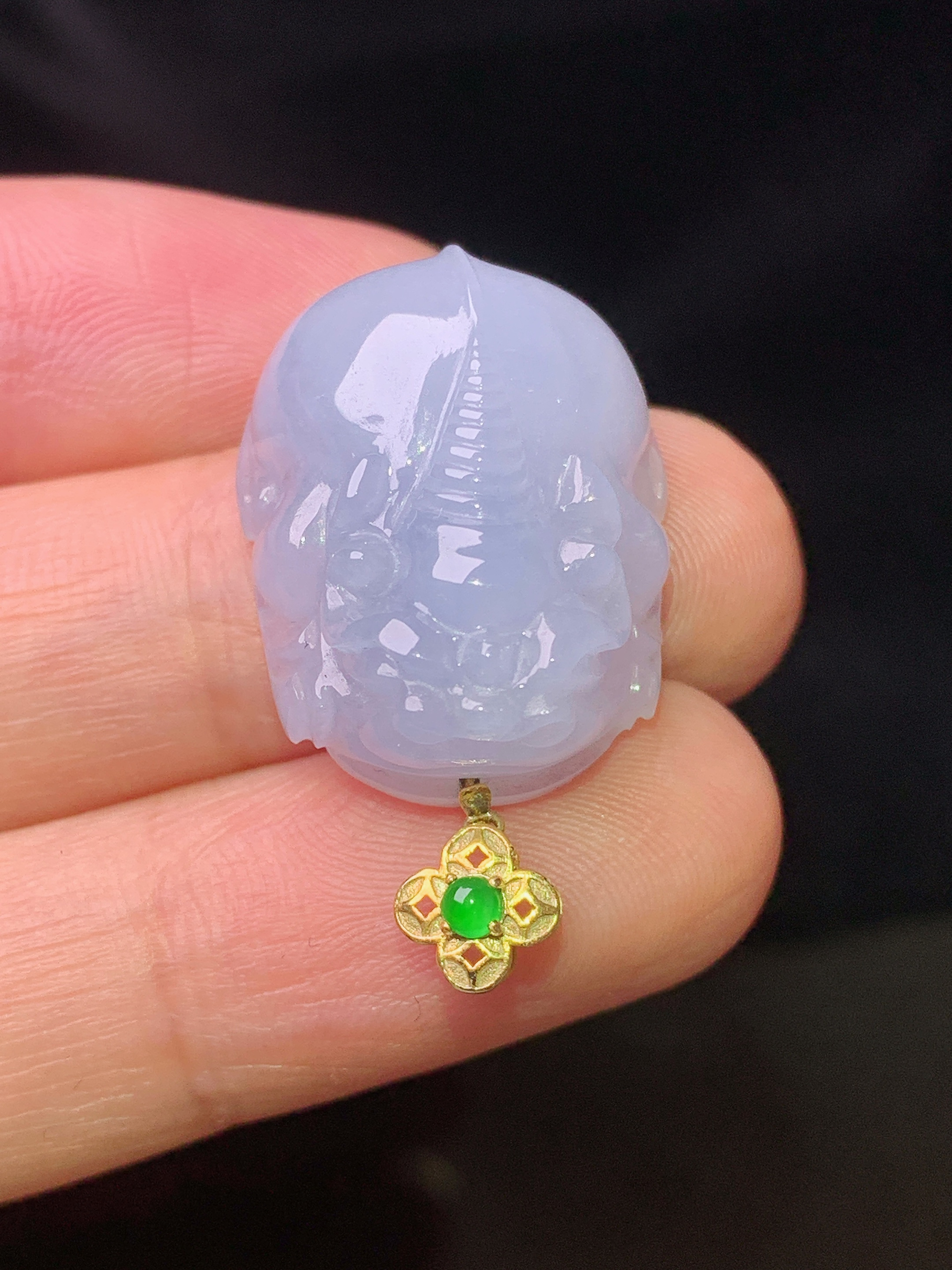 18k金镶嵌紫罗兰貔貅吊坠 玉质细腻 色泽艳丽清新 水润亮眼 整体尺寸29.3*16.8*9.8e1