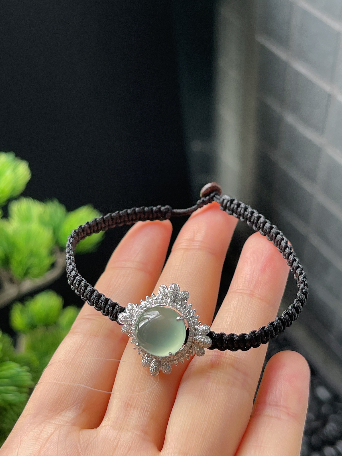 18k金翡翠冰糯浅绿色手绳