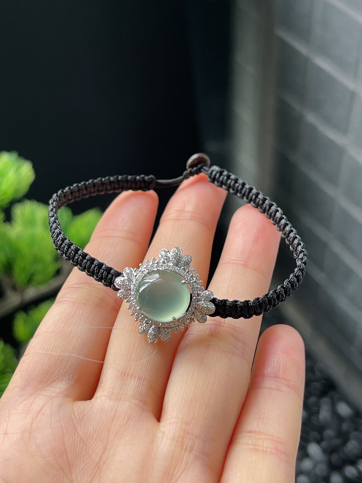 18k金翡翠冰糯浅绿色手绳