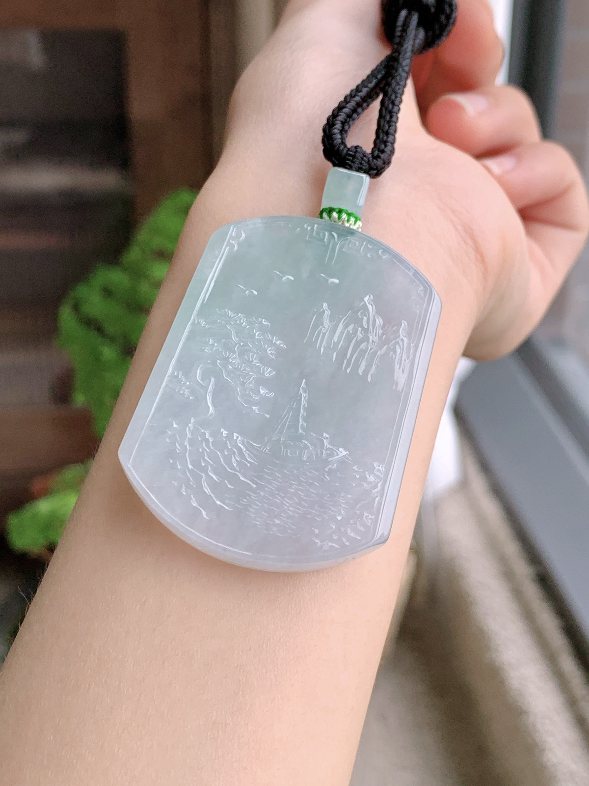 【裸石】高冰山水牌大山水牌吊坠
【说明】缅料 性价比高  
【尺寸】49.6-37.5-5.4