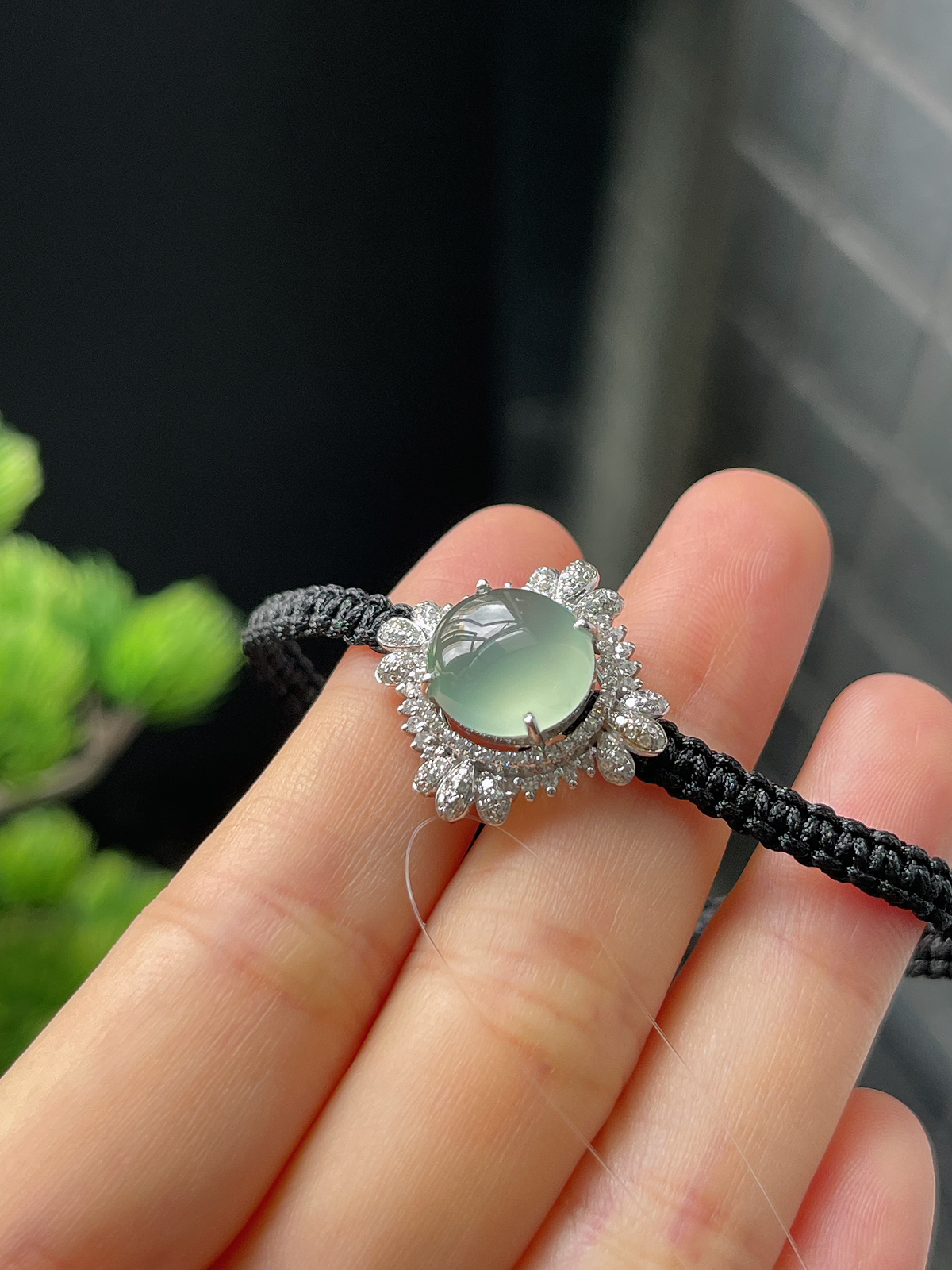 18k金翡翠冰糯浅绿色手绳