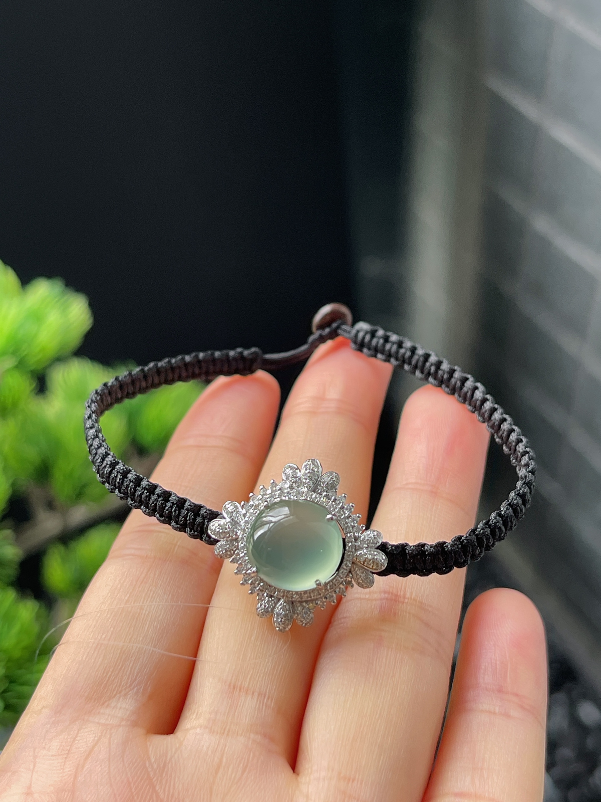 18k金翡翠冰糯浅绿色手绳