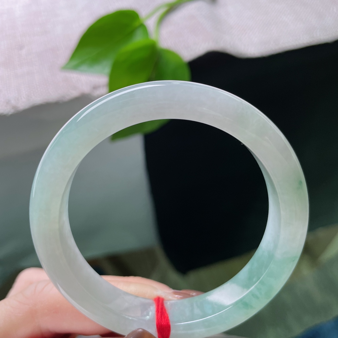 54.8/11.7/8.5，飘花正圈，水头好，种老，顾盼生辉，端庄大气，棉线，ss47784a