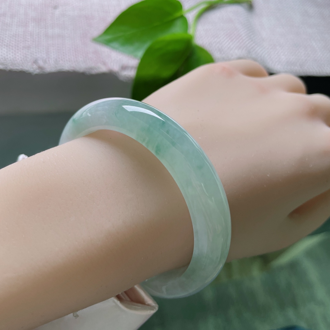 54.8/11.7/8.5，飘花正圈，水头好，种老，顾盼生辉，端庄大气，棉线，ss47784a