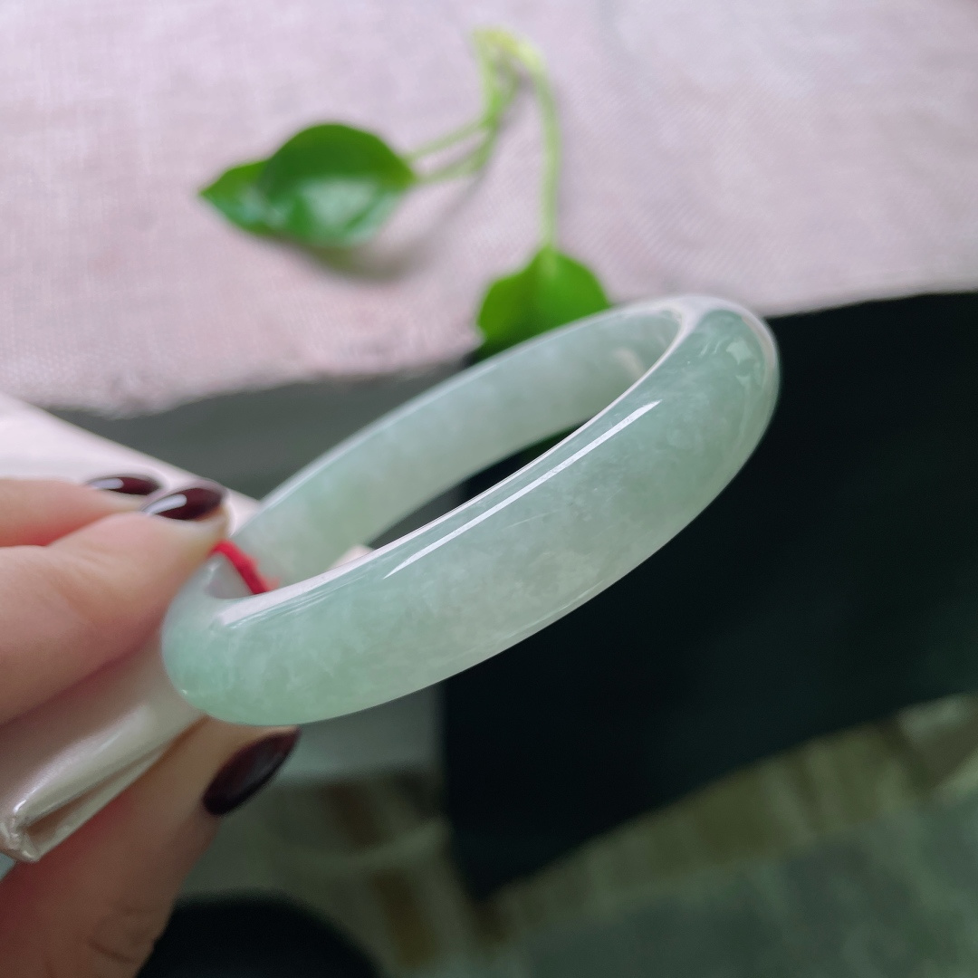 56.4/11.9/7.8绿底正圈，水润细腻，秀丽倾心，窄条，清新甜美，ss48776a