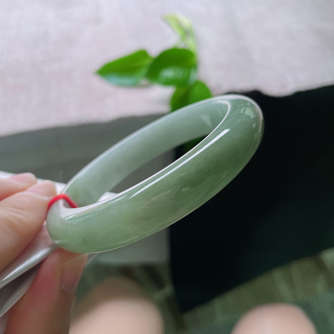 56.2/11.8/8.8，半山水正圈，水头好，如雨后天青，水墨在宣纸上化开。整体，ss49191a