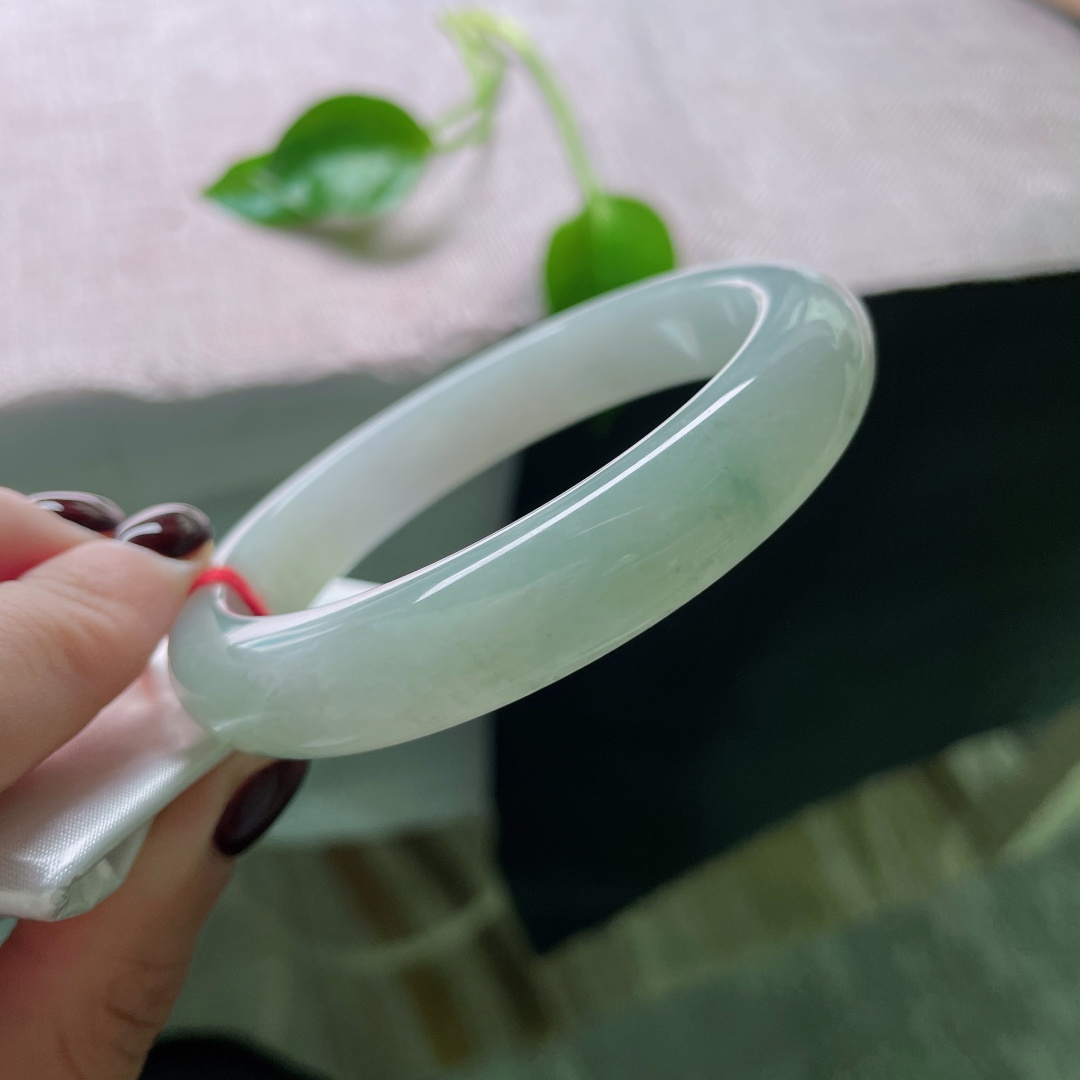 60/12.3/8.6，淡绿底正圈，大圈口，素雅不张扬，一点皮纹不显，ss49705a