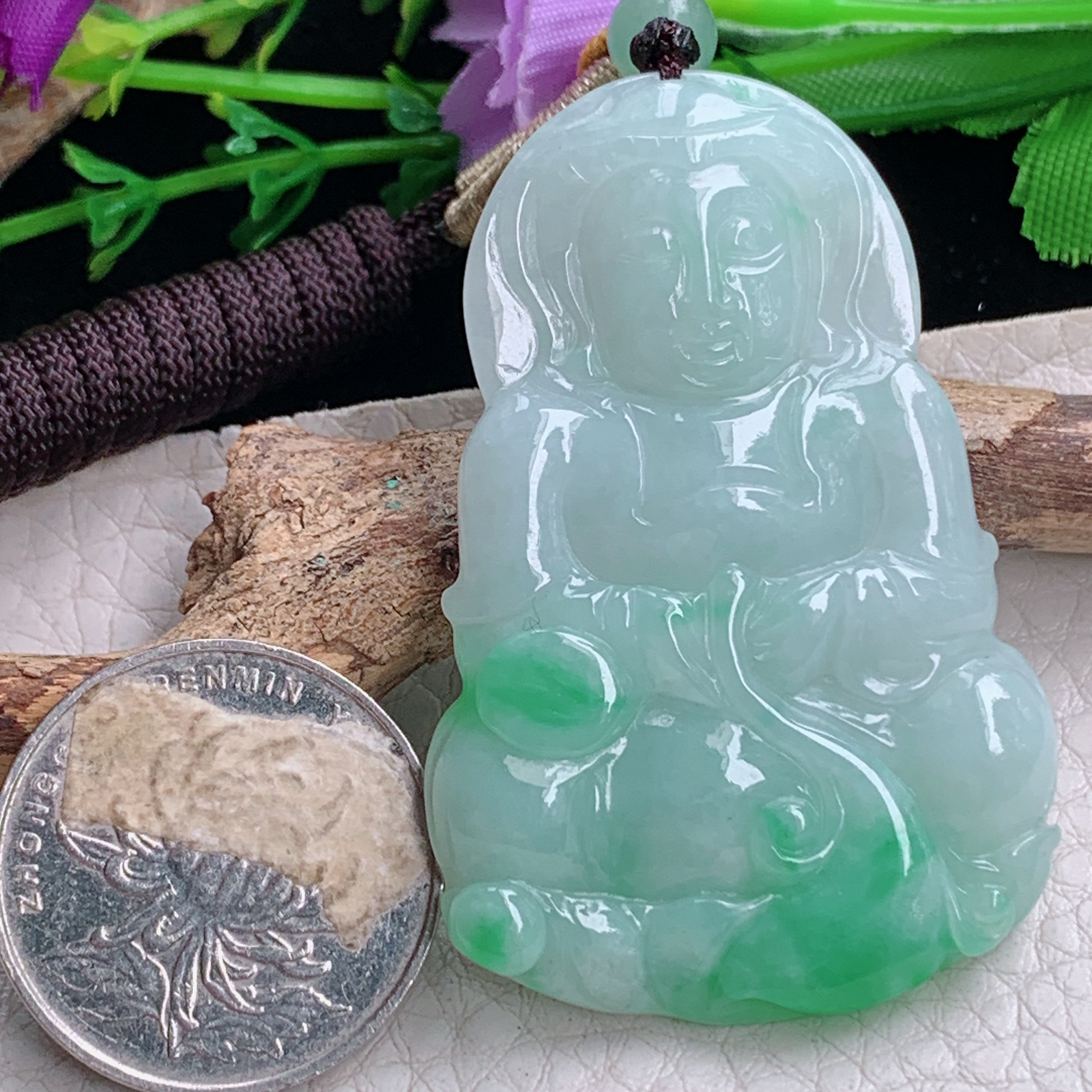 zen实拍52.8*35.5*5.6缅甸天然翡翠a货精雕清爽飘阳绿观音玉项坠 玉挂件