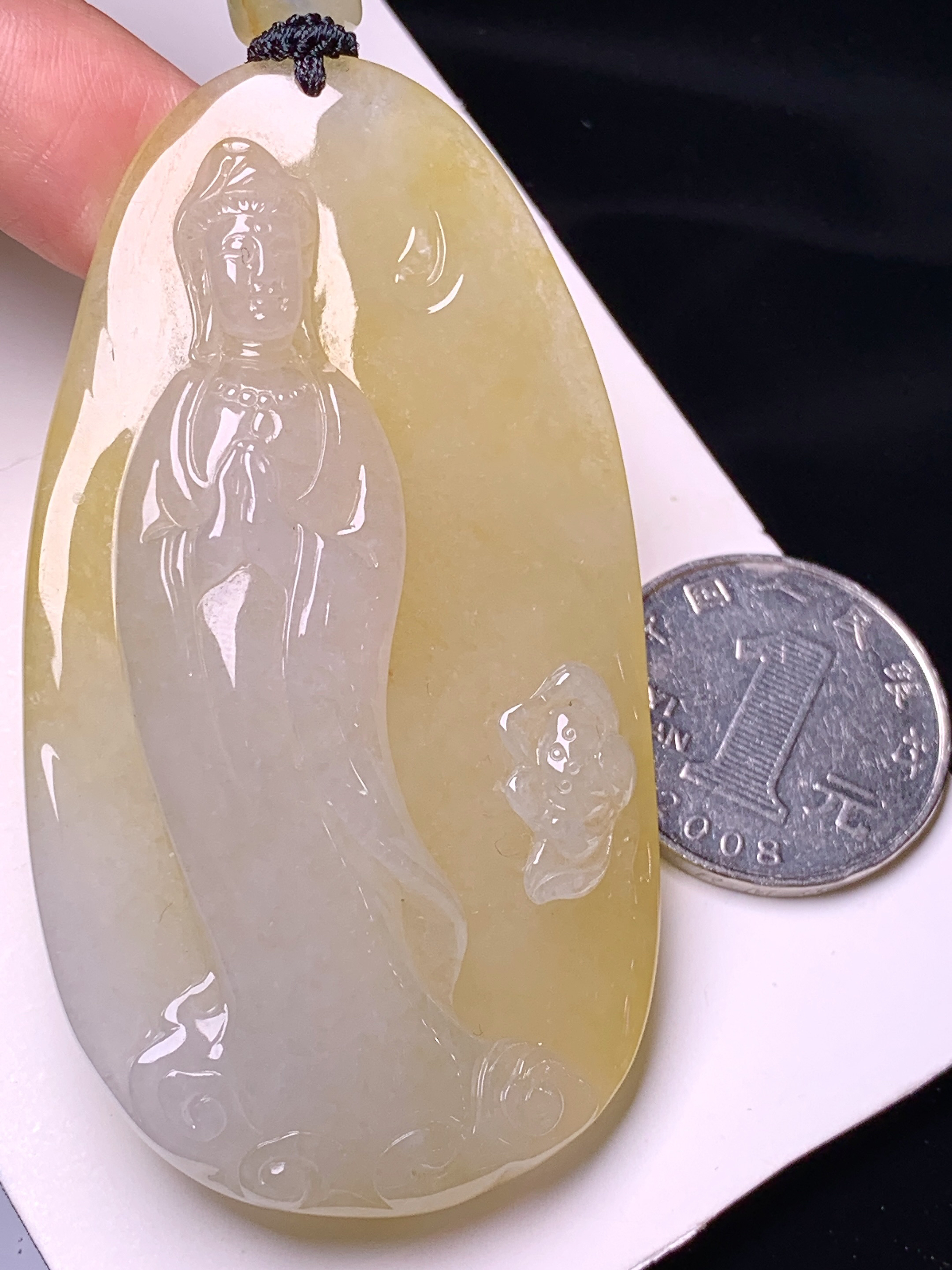 黄翡观音菩萨吊坠 玉质细腻 色泽艳丽清新 水润亮眼 整体尺寸70*39*10.2L1