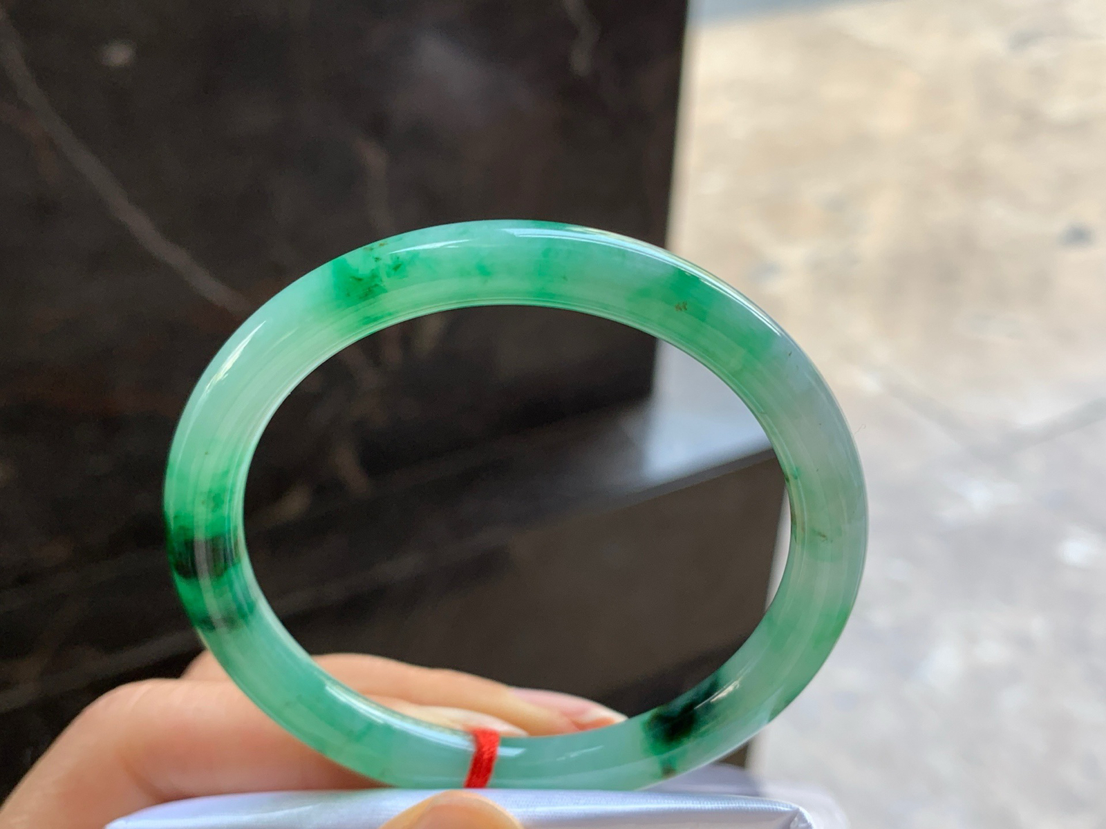 54.5-7.3

绿色细条^_^鲜艳