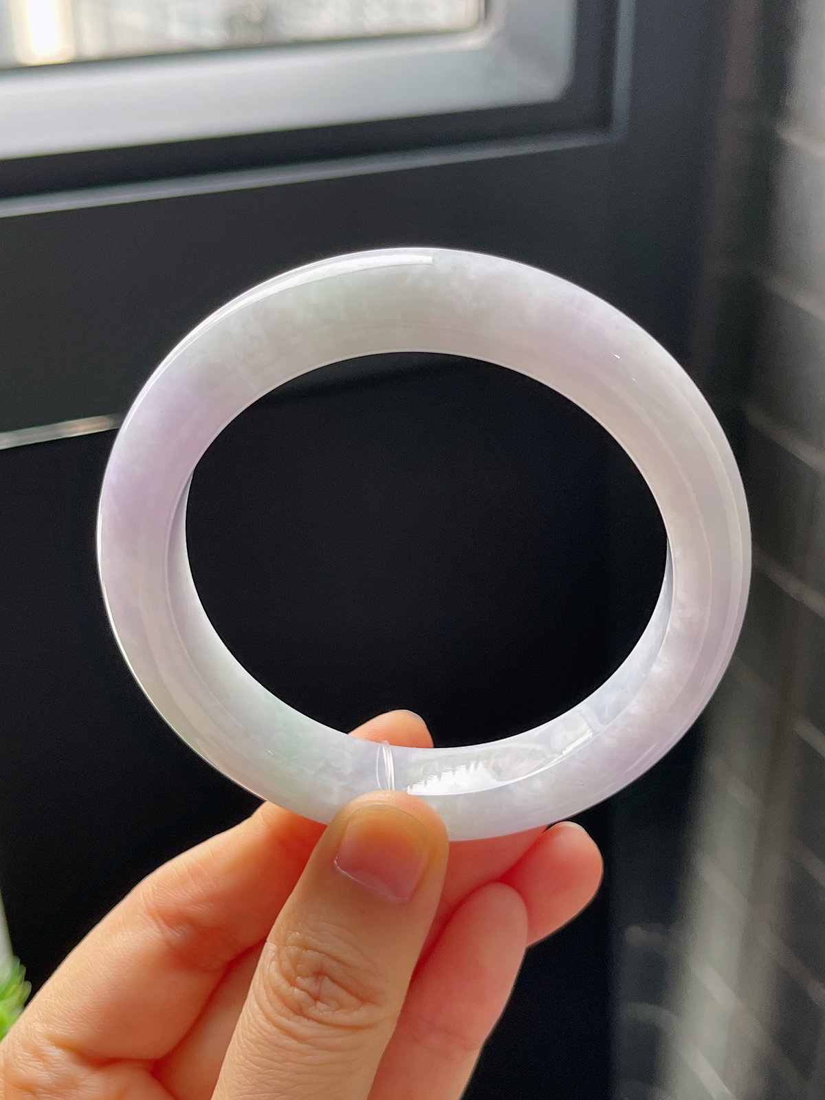 正圈57圈口，翡翠糯化种春带彩手镯