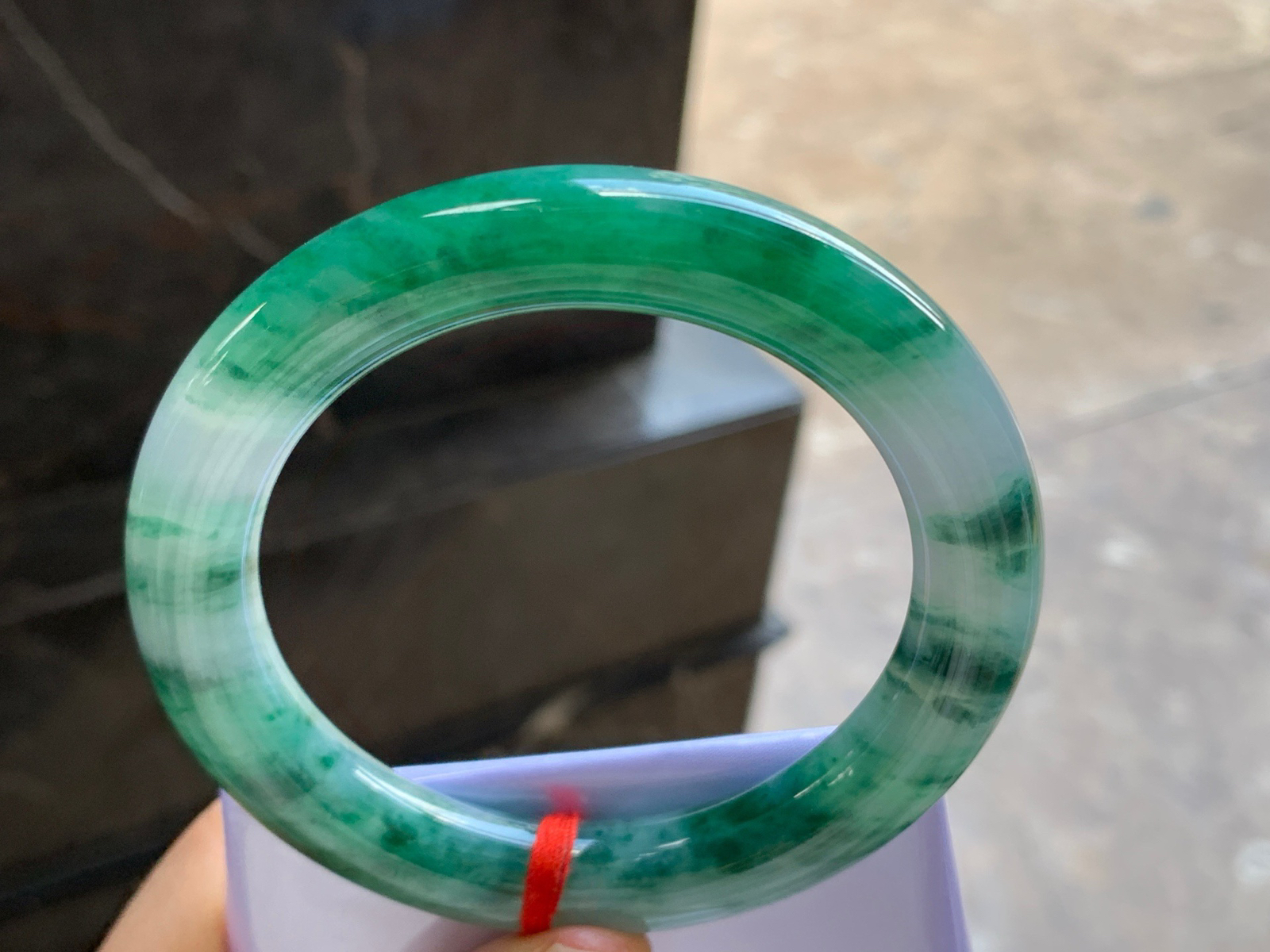 59-11.3

绿色圆条手镯^_^颜色鲜艳