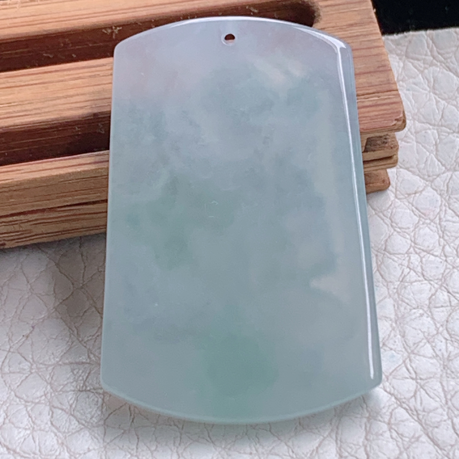 ktj实拍38.5*26*5天然缅甸翡翠冰透不动明王吊坠生肖守护神玉坠