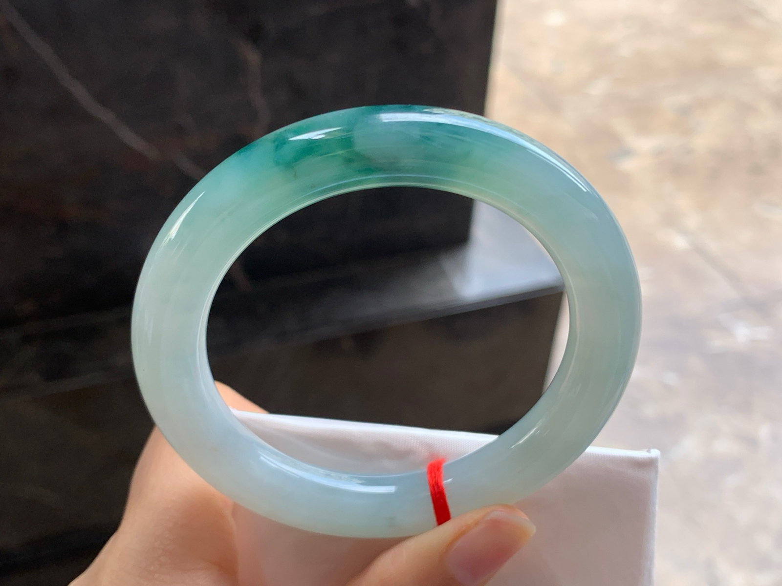 55.5-10.8

蓝花圆条手镯^_^飘花浓郁