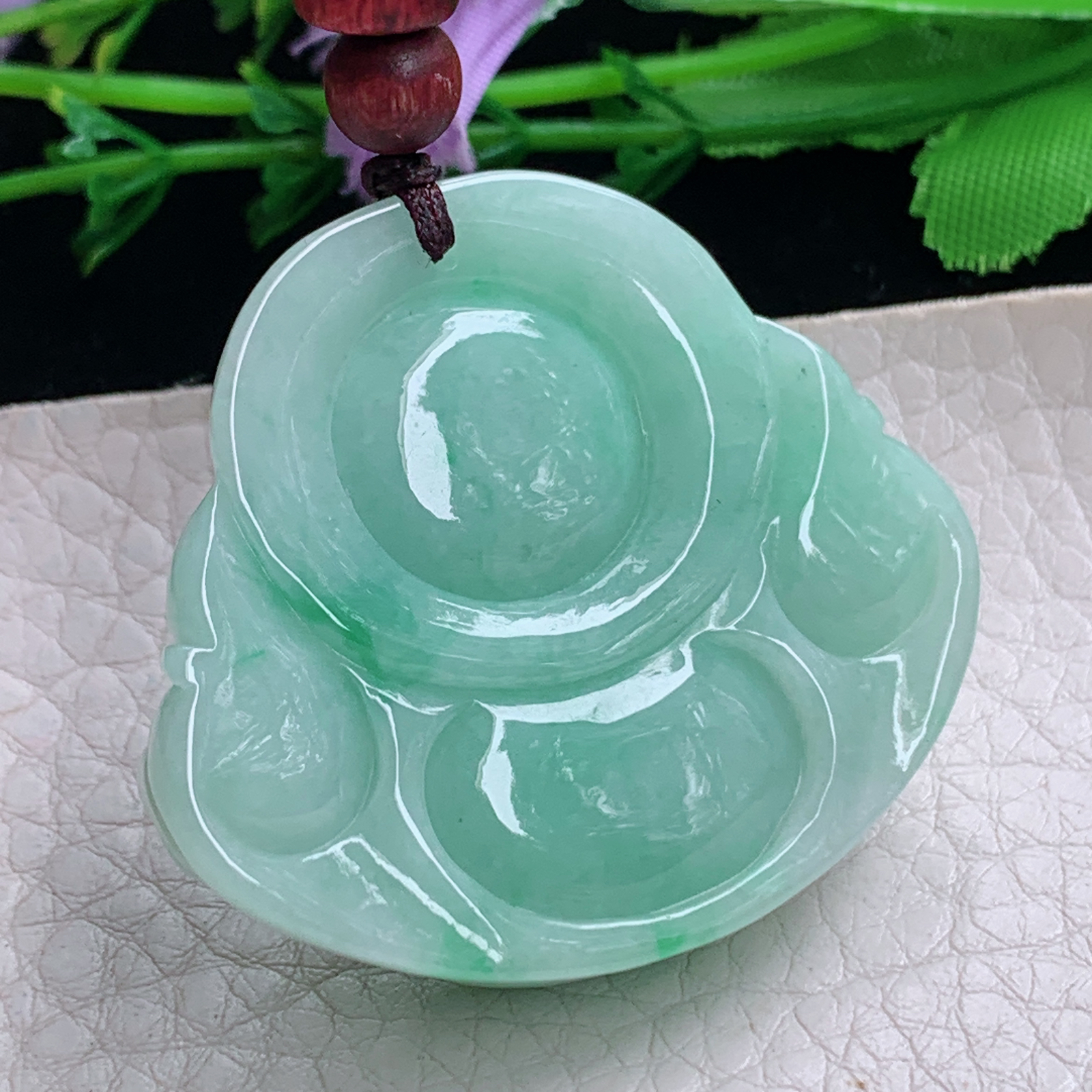 zen实拍39*45.5*13缅甸天然翡翠a货精雕清爽飘绿佛公玉项坠 玉挂件