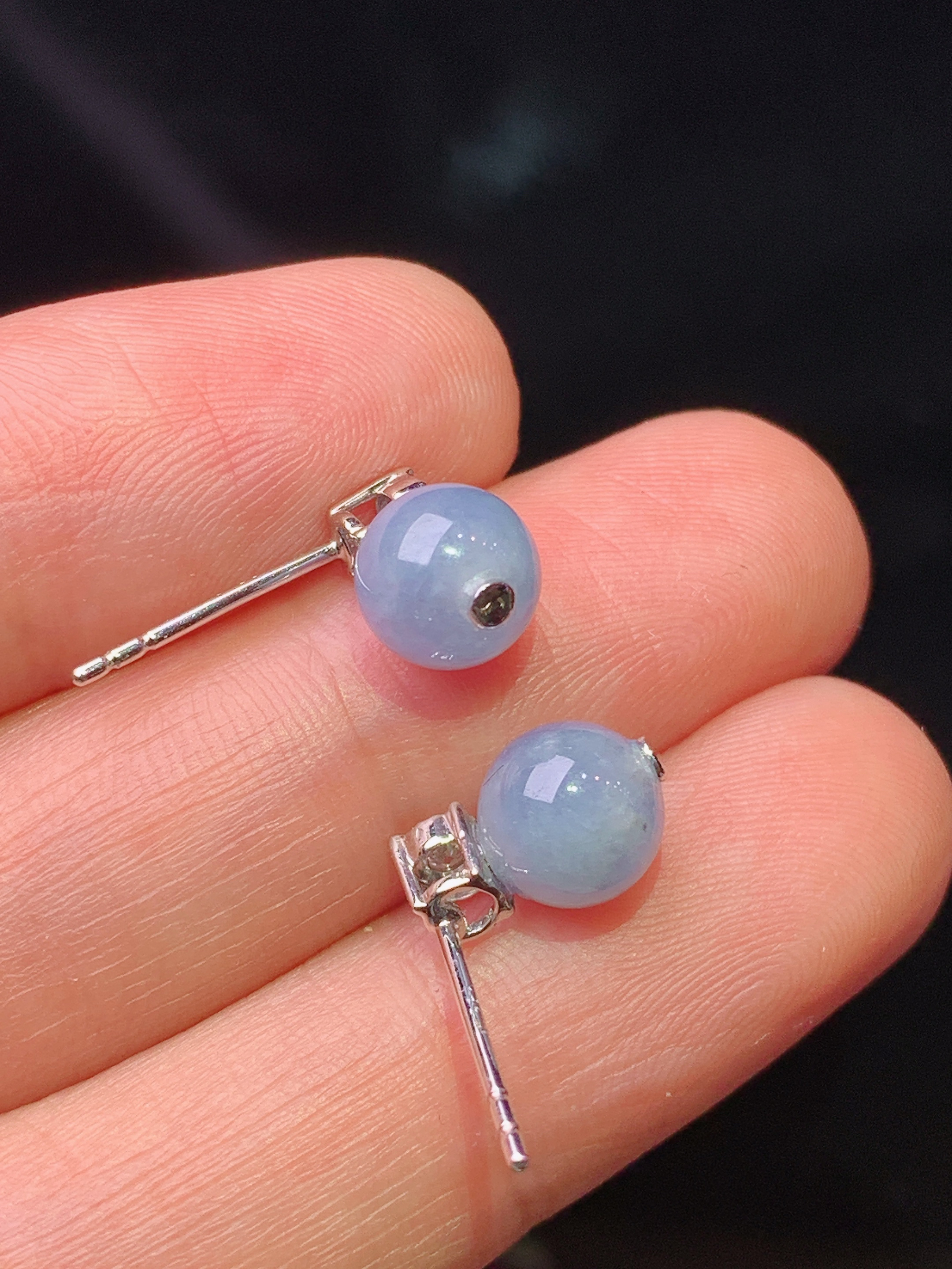 18k金钻镶嵌紫罗兰圆珠耳钉 玉质细腻 色泽艳丽清新 水润亮眼 整体尺寸11*6b1