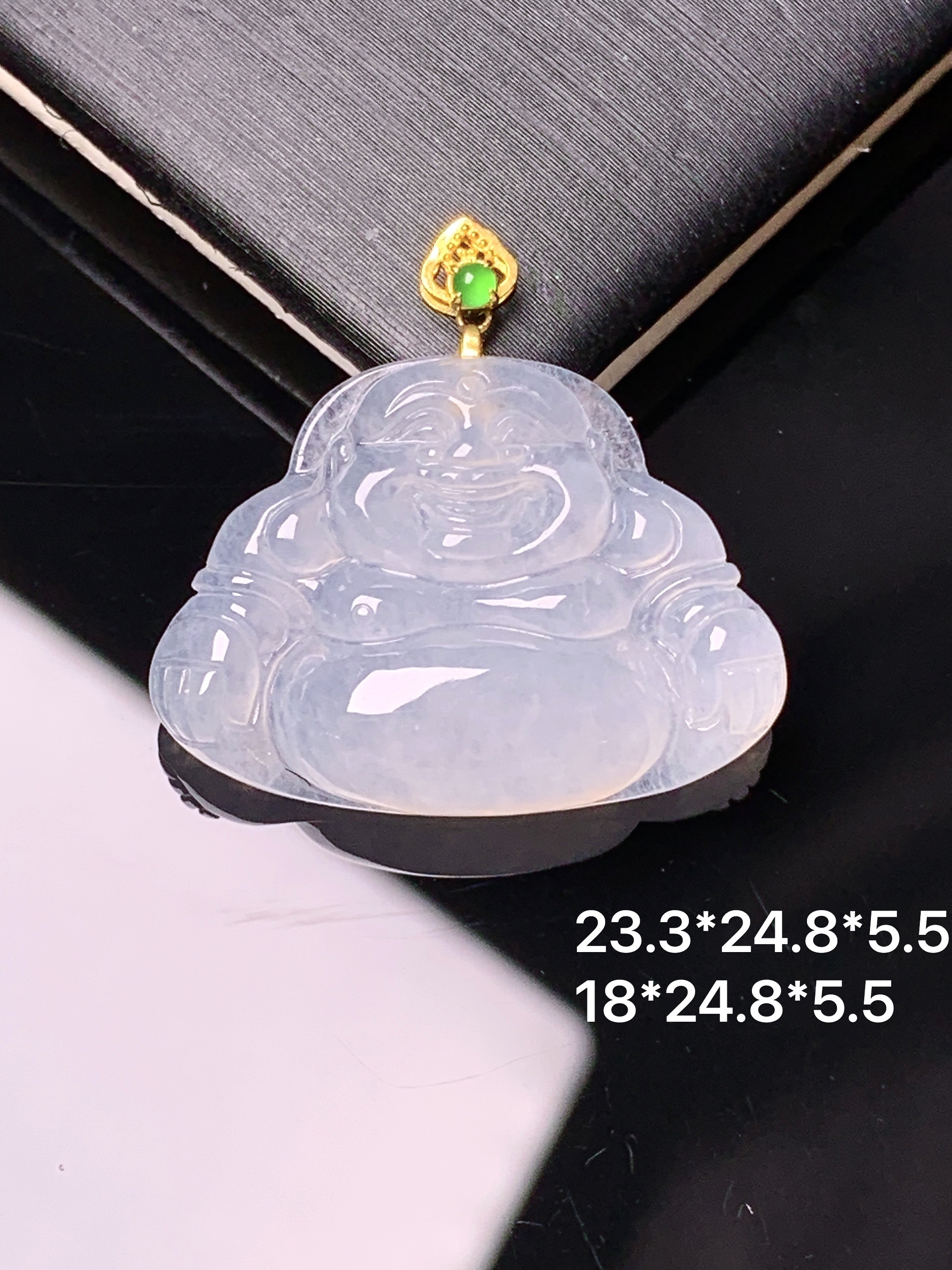 18k金镶嵌冰种佛公吊坠 玉质细腻 色泽艳丽清新 水润亮眼 整体尺寸23.3*24.8*5.5c1