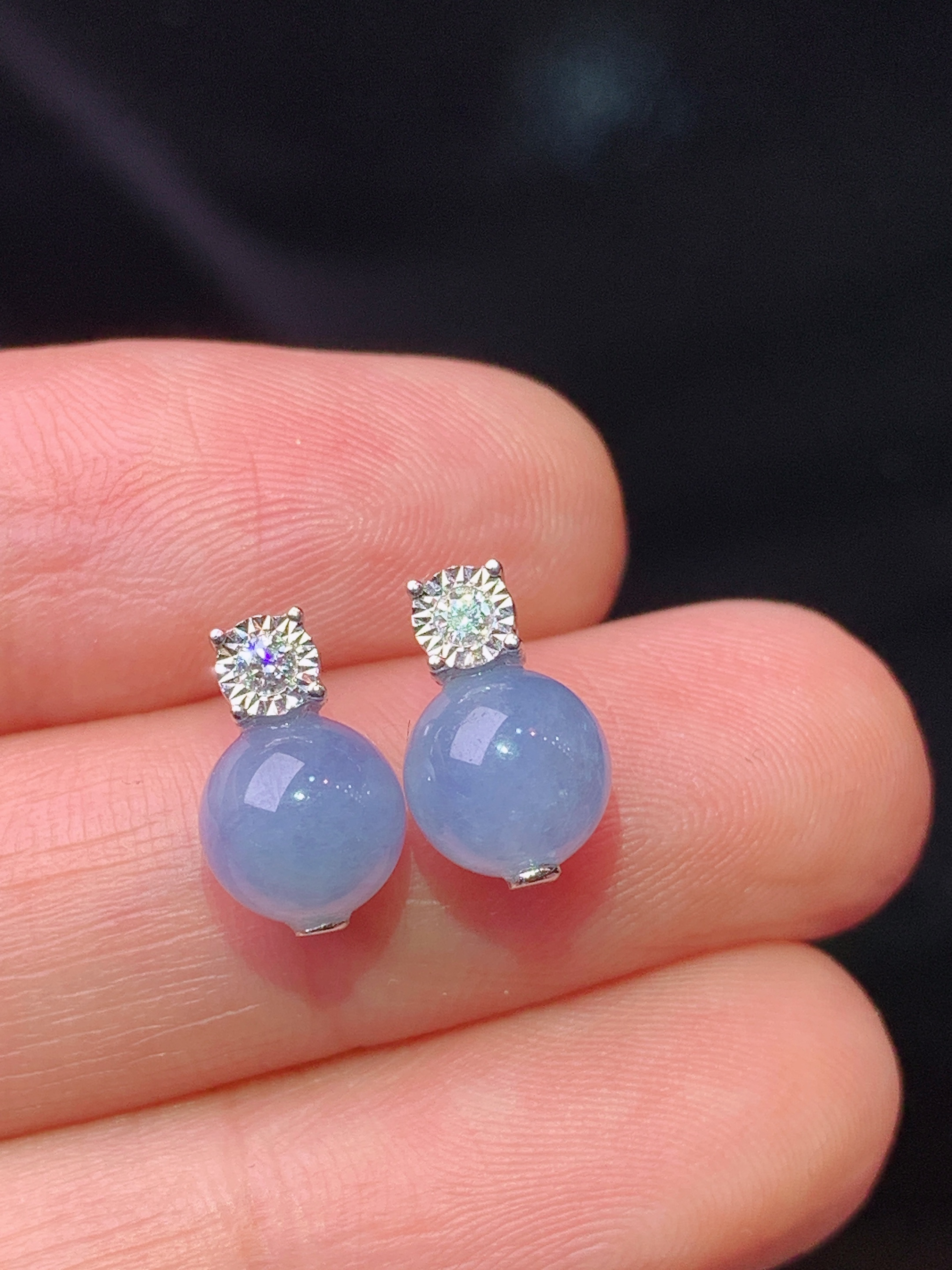 18k金钻镶嵌紫罗兰圆珠耳钉 玉质细腻 色泽艳丽清新 水润亮眼 整体尺寸11*6b1