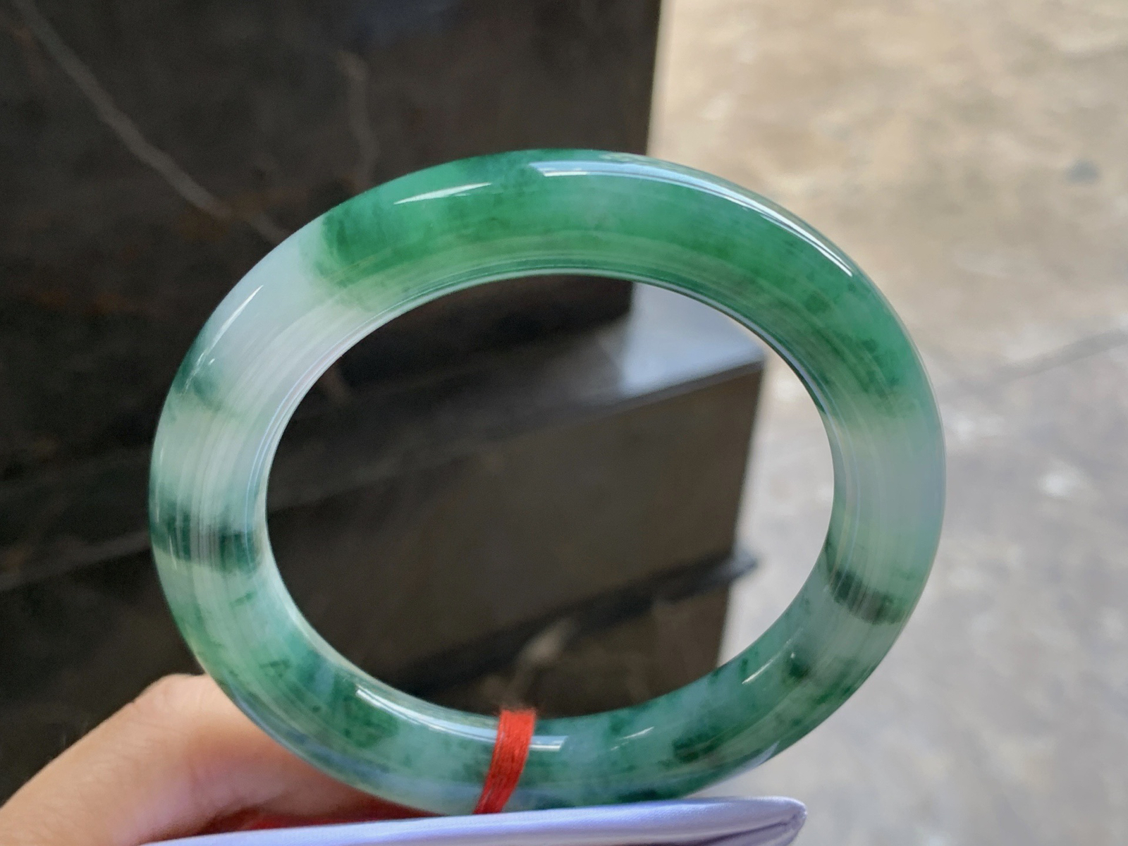 59-11.3

绿色圆条手镯^_^颜色鲜艳