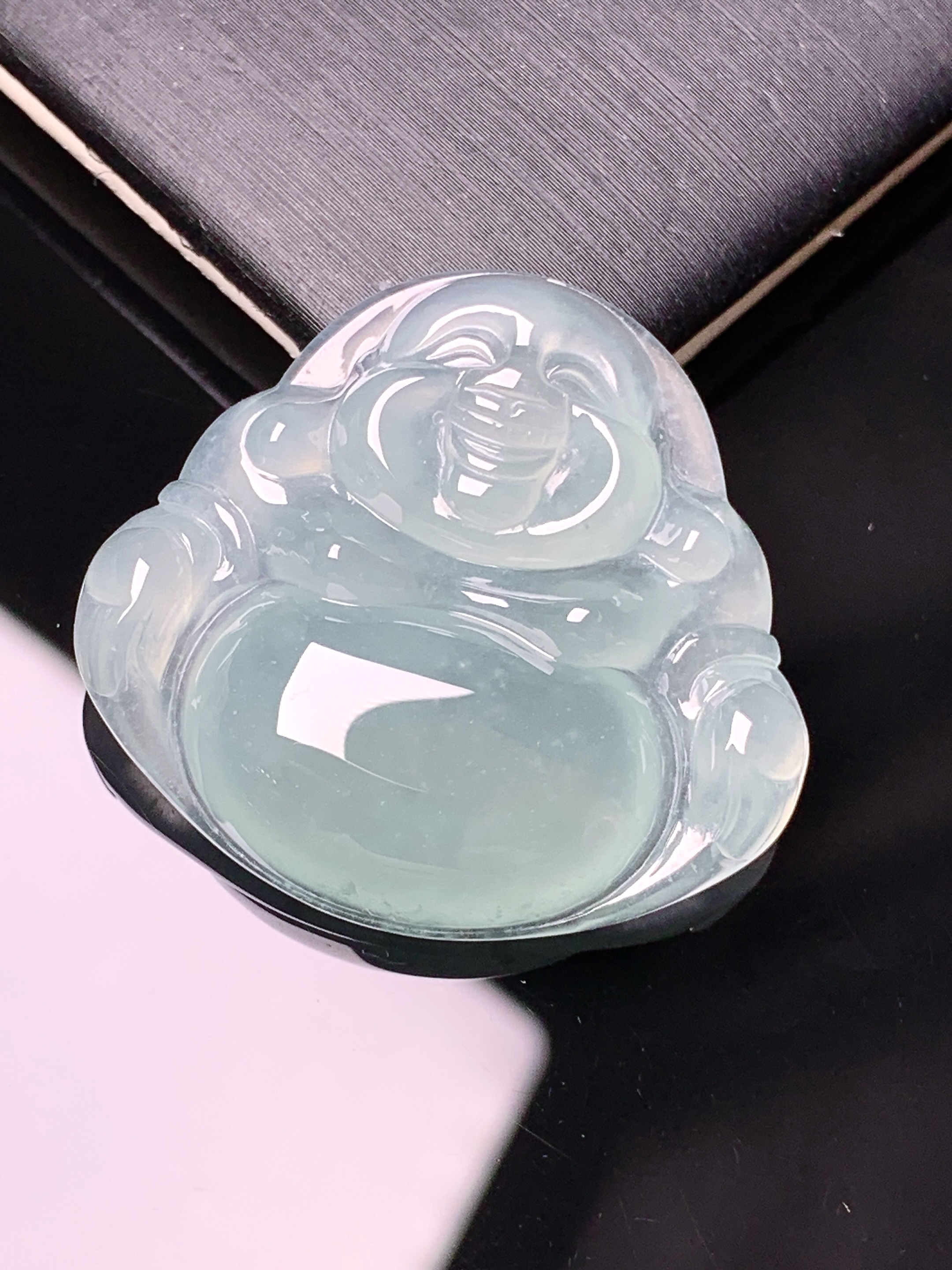 冰种佛公吊坠 玉质细腻 色泽艳丽清新 水润亮眼 整体尺寸29*31.3*6.5a2