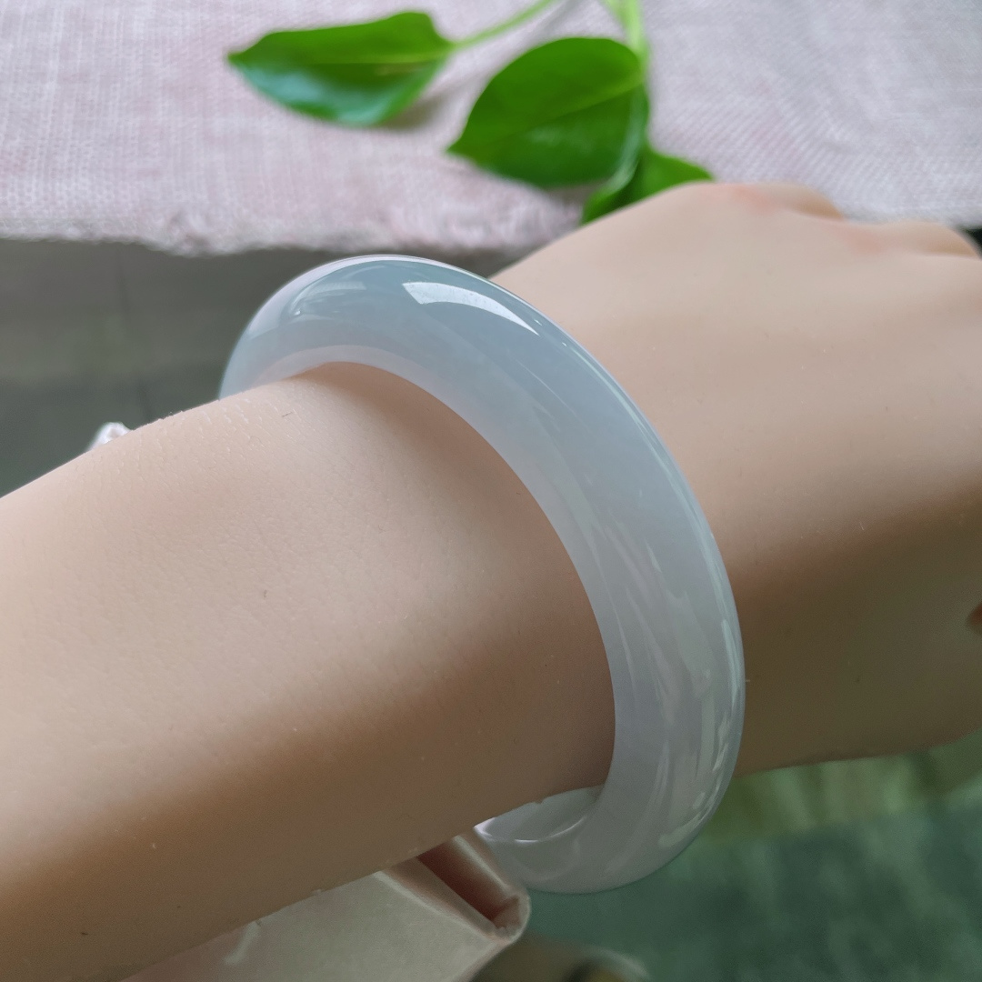 54.7/12.4/8.8，淡紫正圈，韵味十足，不与群芳争艳，却自带光环，棉线，ss49997a