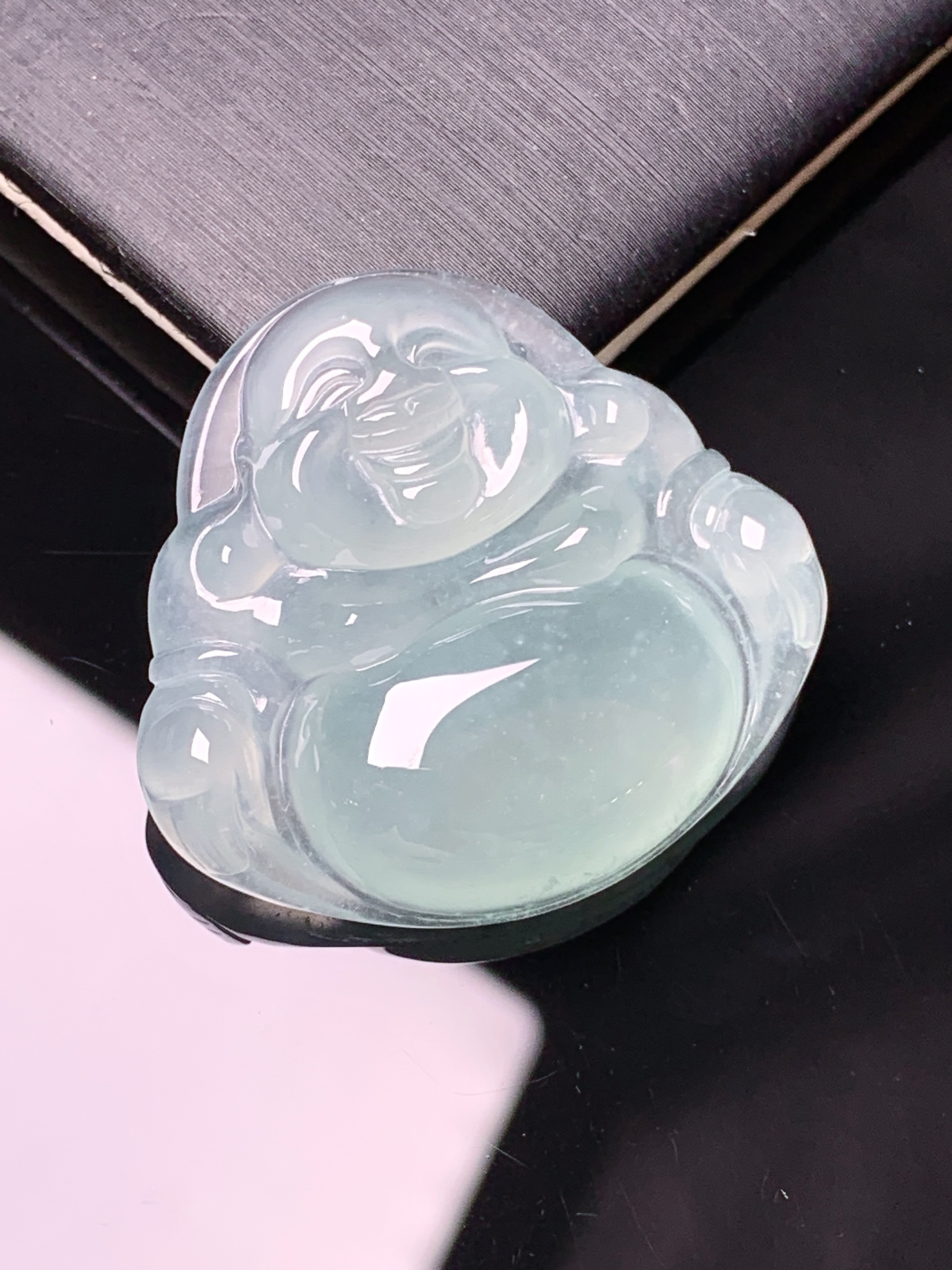 冰种佛公吊坠 玉质细腻 色泽艳丽清新 水润亮眼 整体尺寸29*31.3*6.5a2