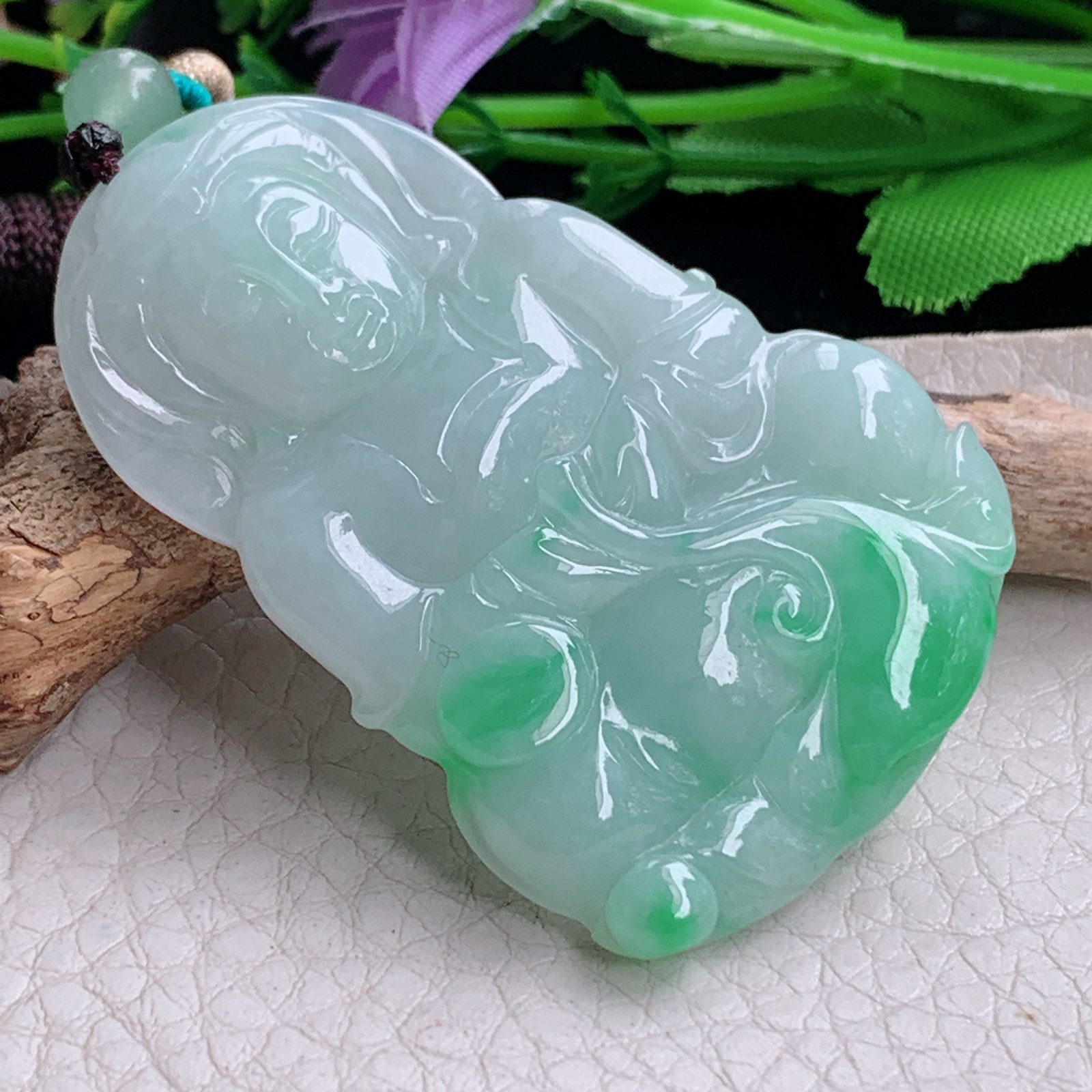 zen实拍52.8*35.5*5.6缅甸天然翡翠a货精雕清爽飘阳绿观音玉项坠 玉挂件