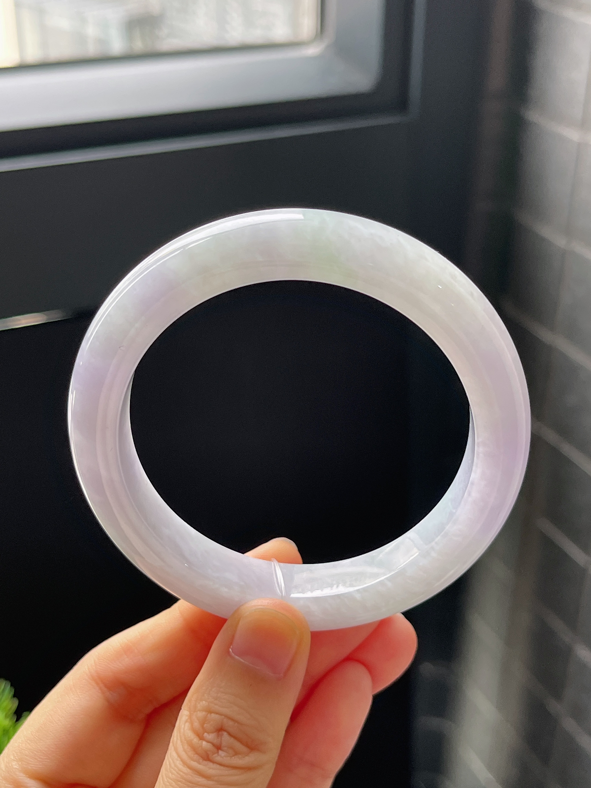 正圈57圈口，翡翠糯化种春带彩手镯