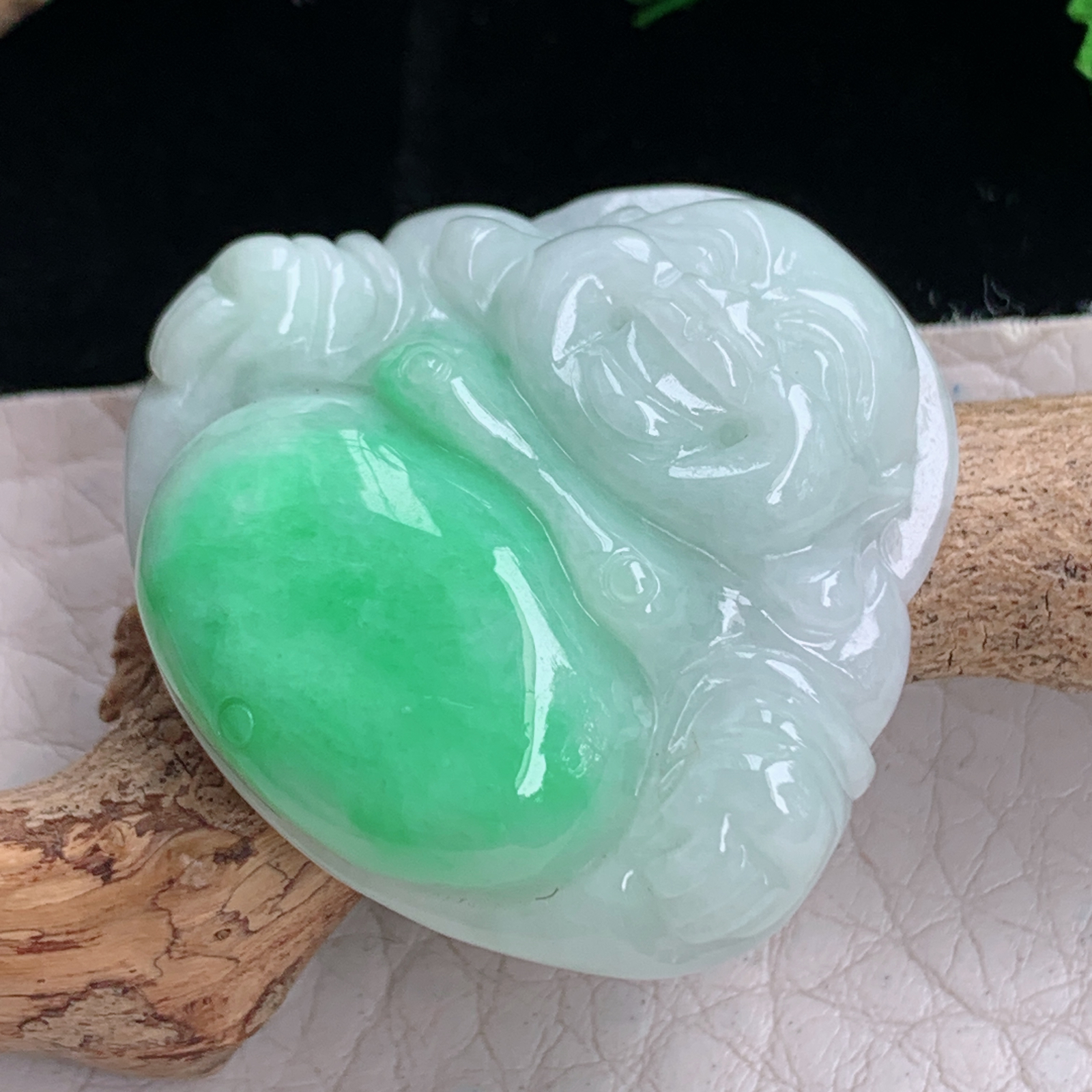 zen实拍30.6*32.5*8缅甸天然翡翠a货精雕白底青佛公玉项坠 玉挂件