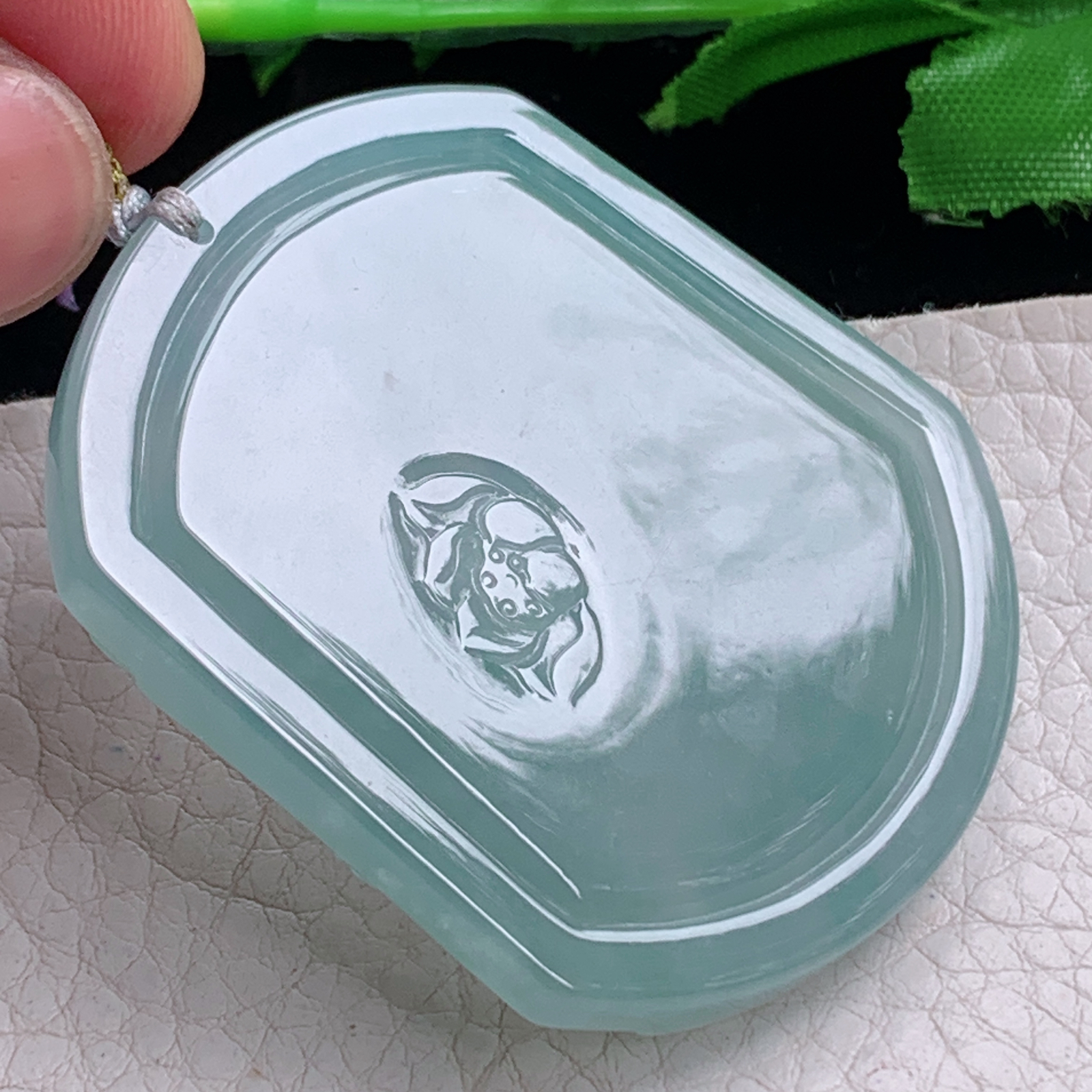 rp实拍54*46.5*7.2天然缅甸翡翠冰透大势至观音菩萨吊坠灵山菩萨