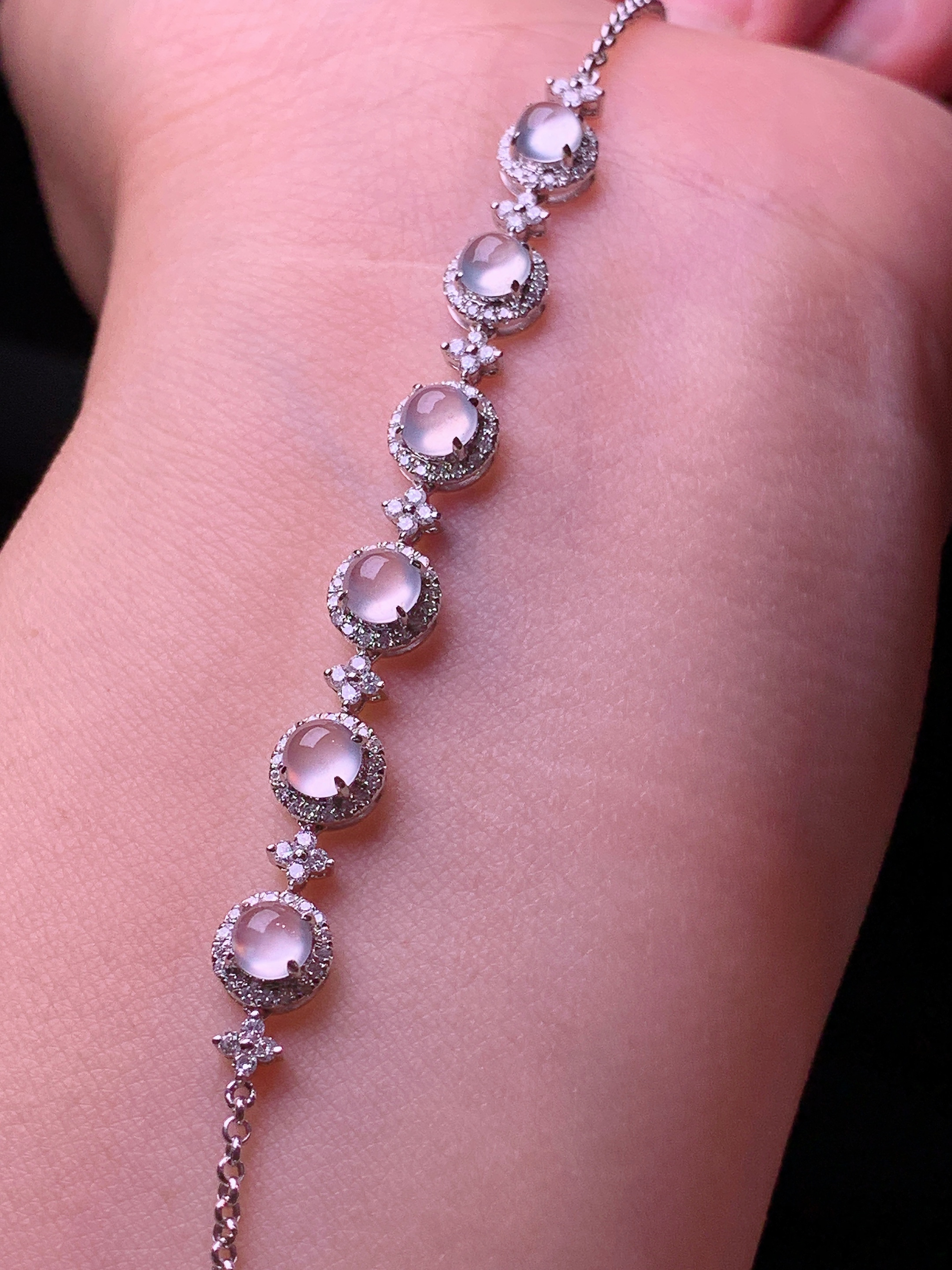 18k金钻镶嵌玻璃种蛋面手链 玉质细腻 色泽艳丽清新 水润亮眼 整体尺寸180*6.2*6f3